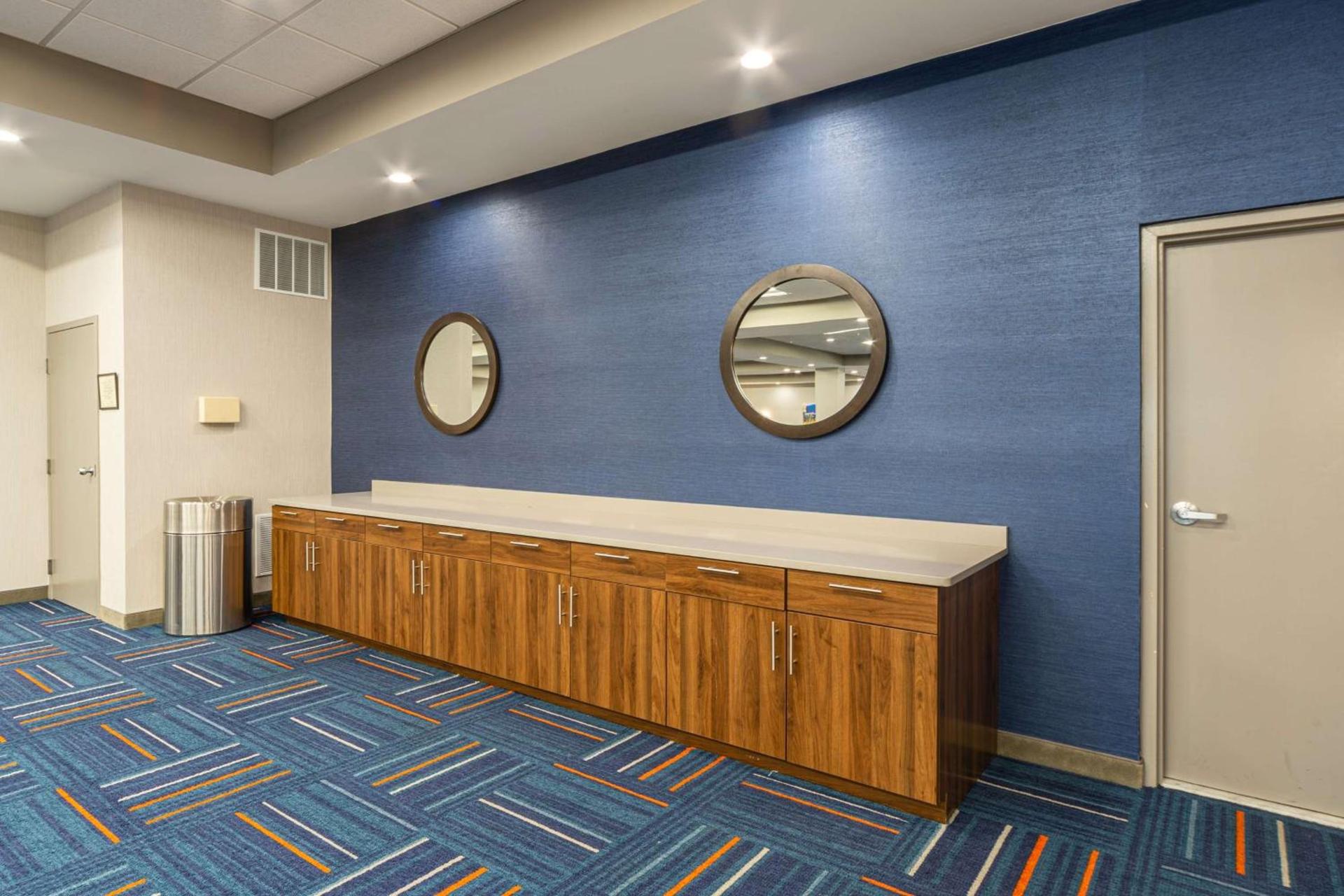 Hampton Inn Winchester photo 58
