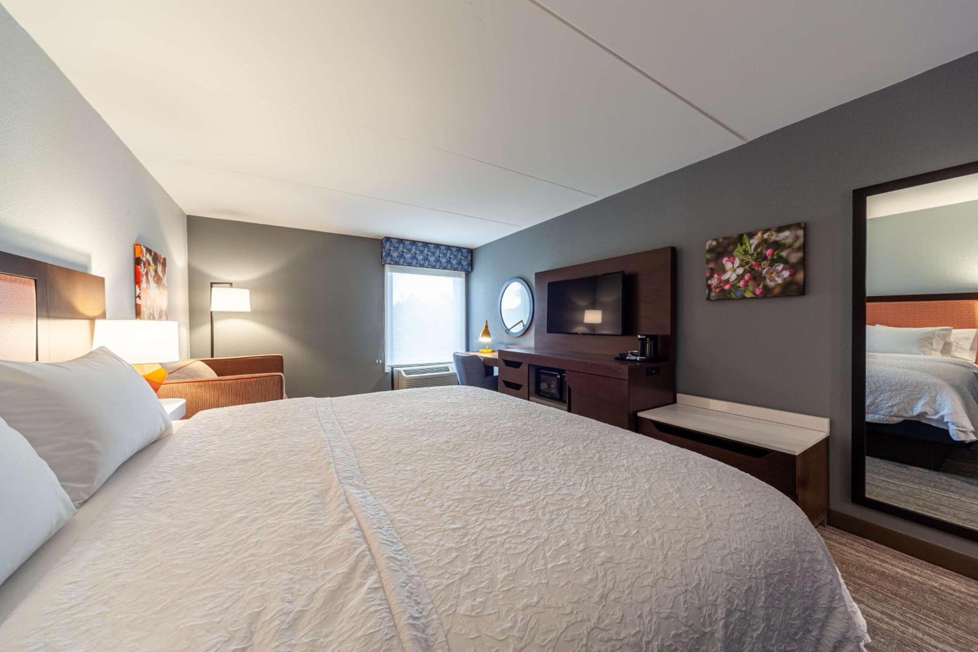 Hampton Inn Winchester photo 69
