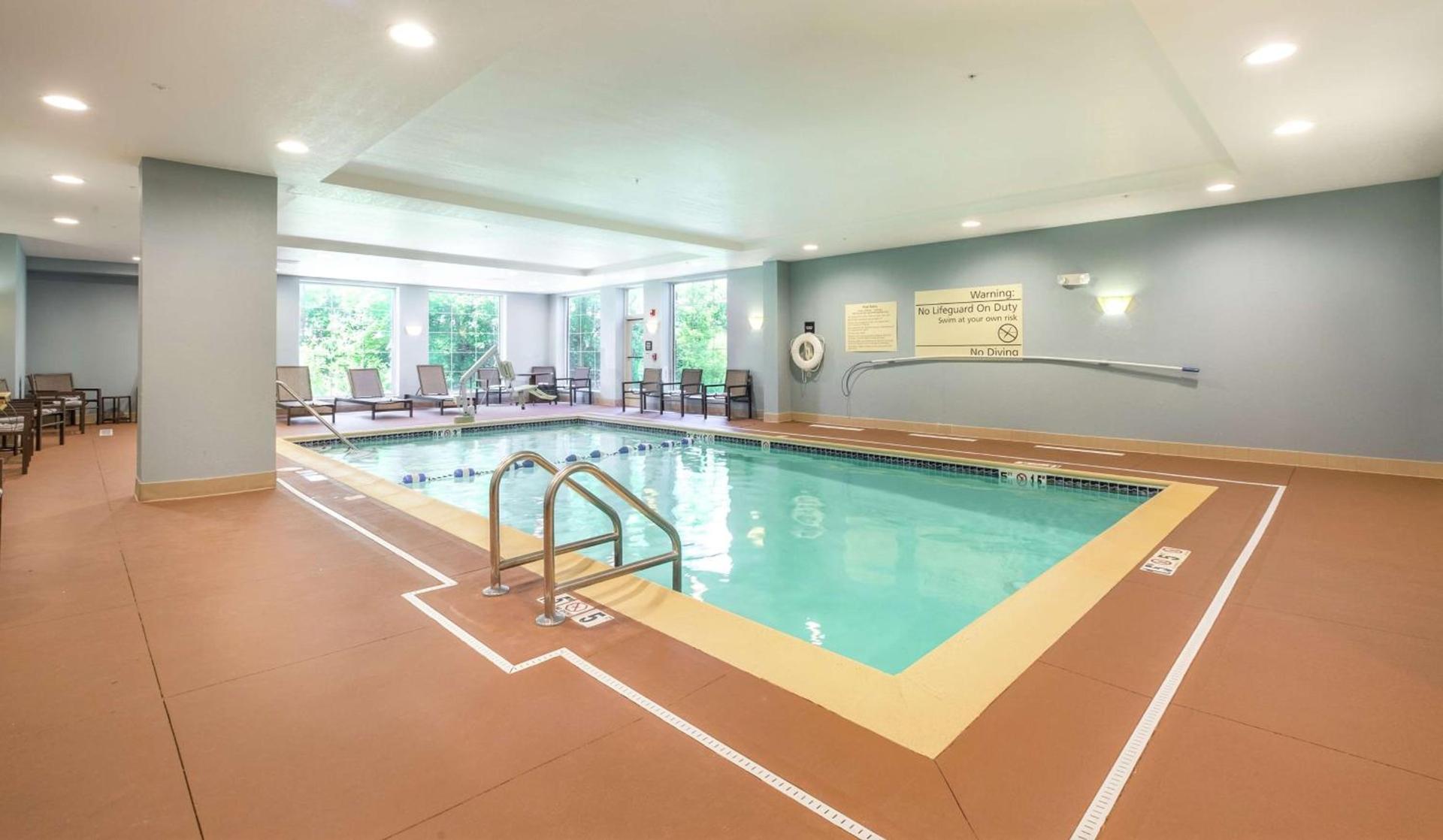 Hampton Inn Waterville photo 6