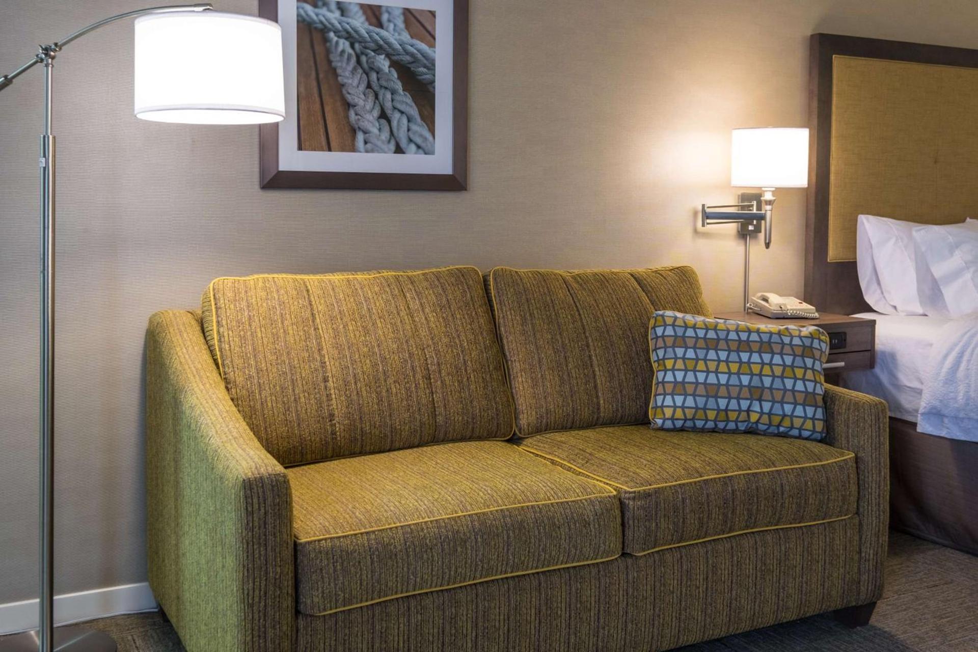 Hampton Inn Waterville photo 45
