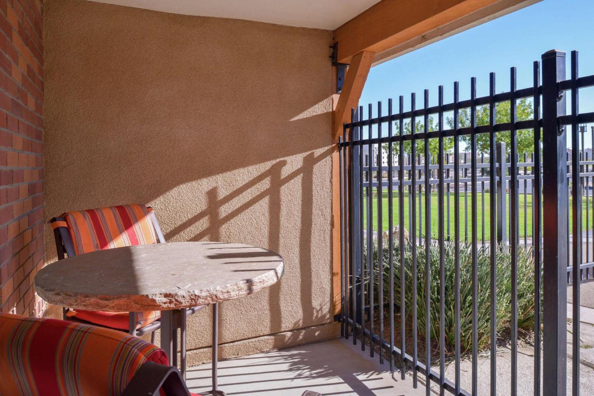 Hilton Garden Inn Yuma Pivot Point photo 3