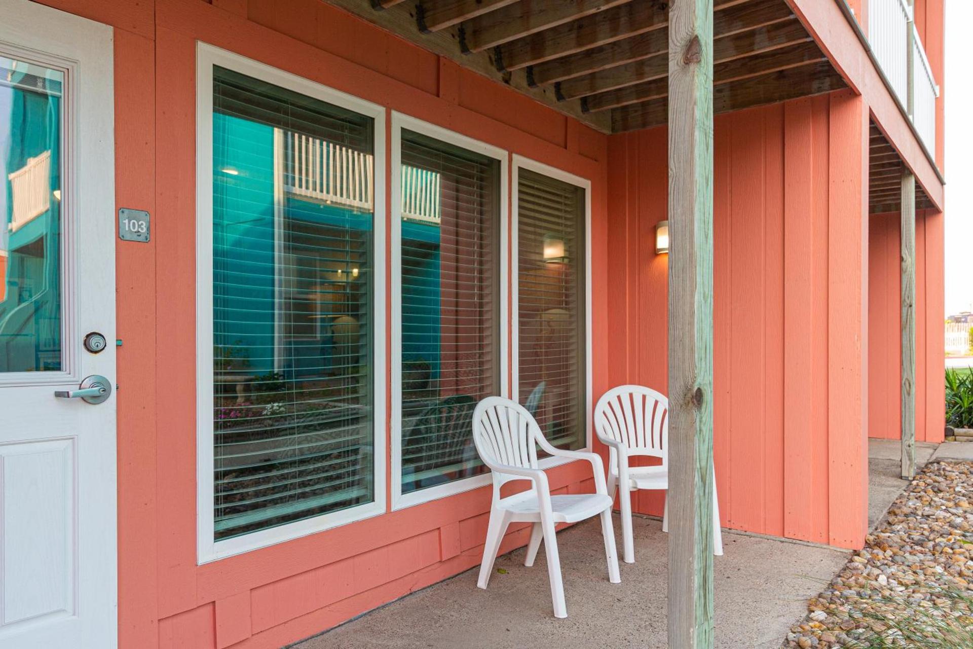 Executive Keys Condominiums on the Beach photo 25