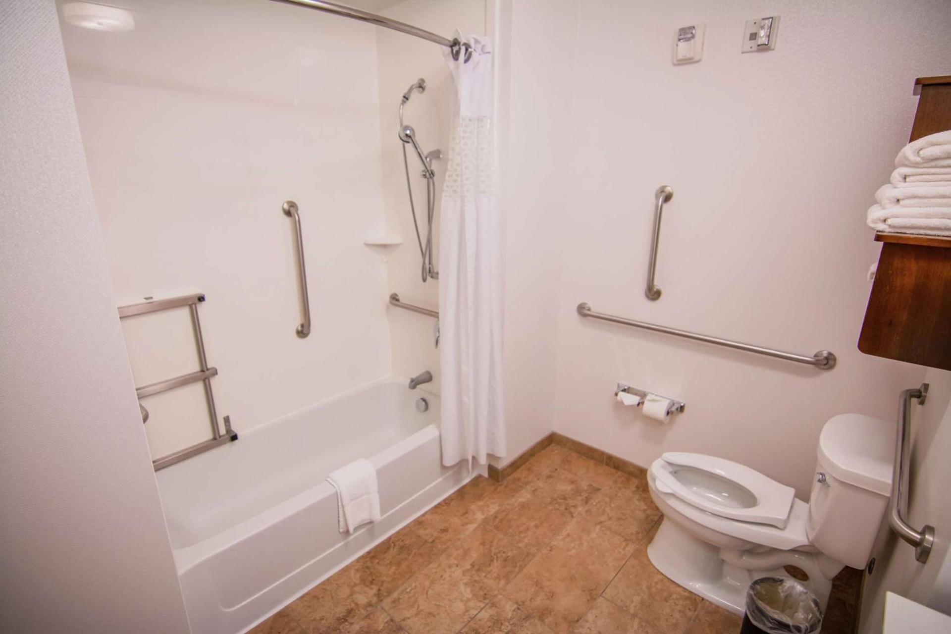Hampton Inn & Suites Dallas/Frisco North-Fieldhouse USA photo 16