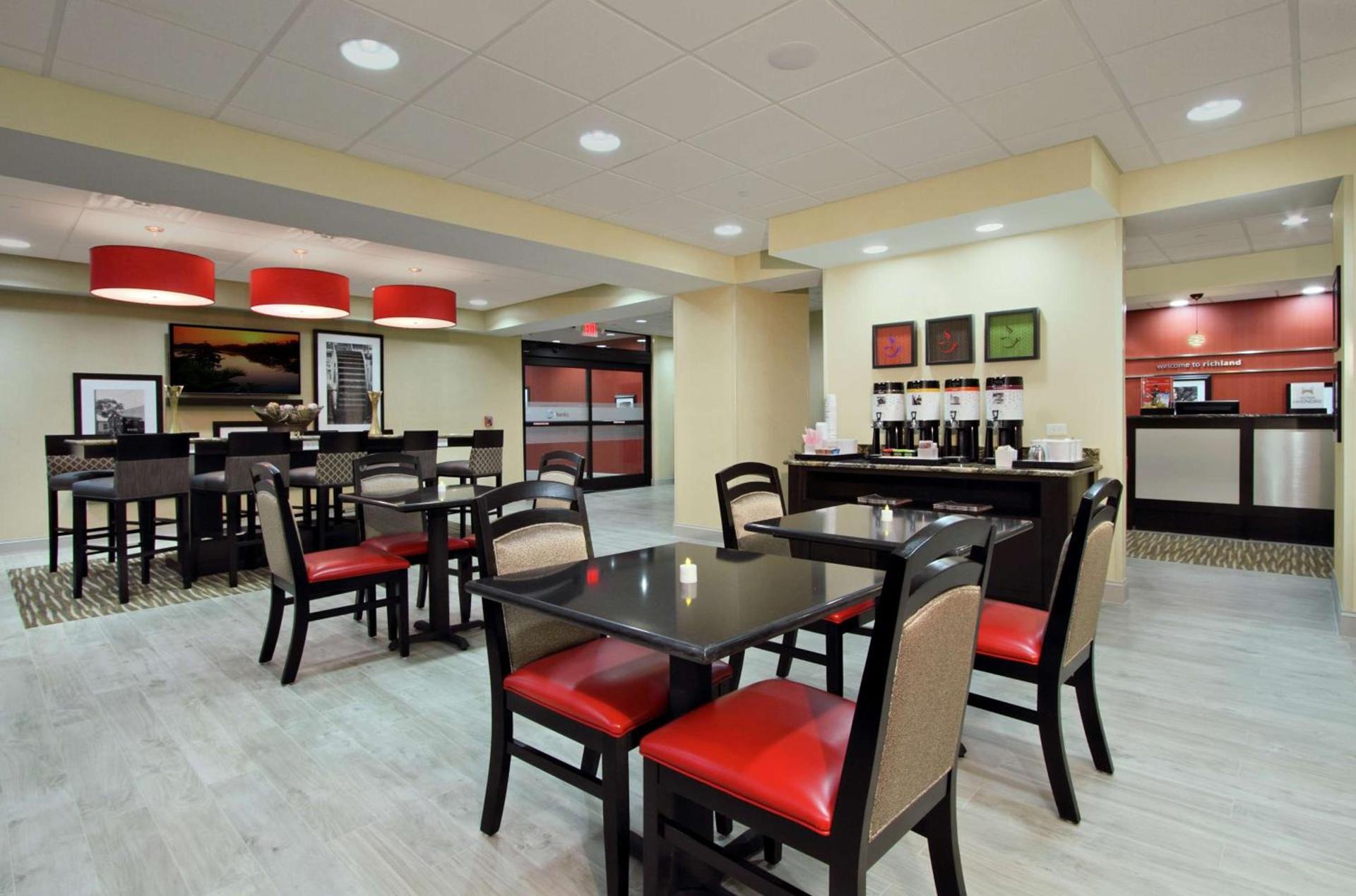 Hampton Inn Richland/South Jackson photo 5