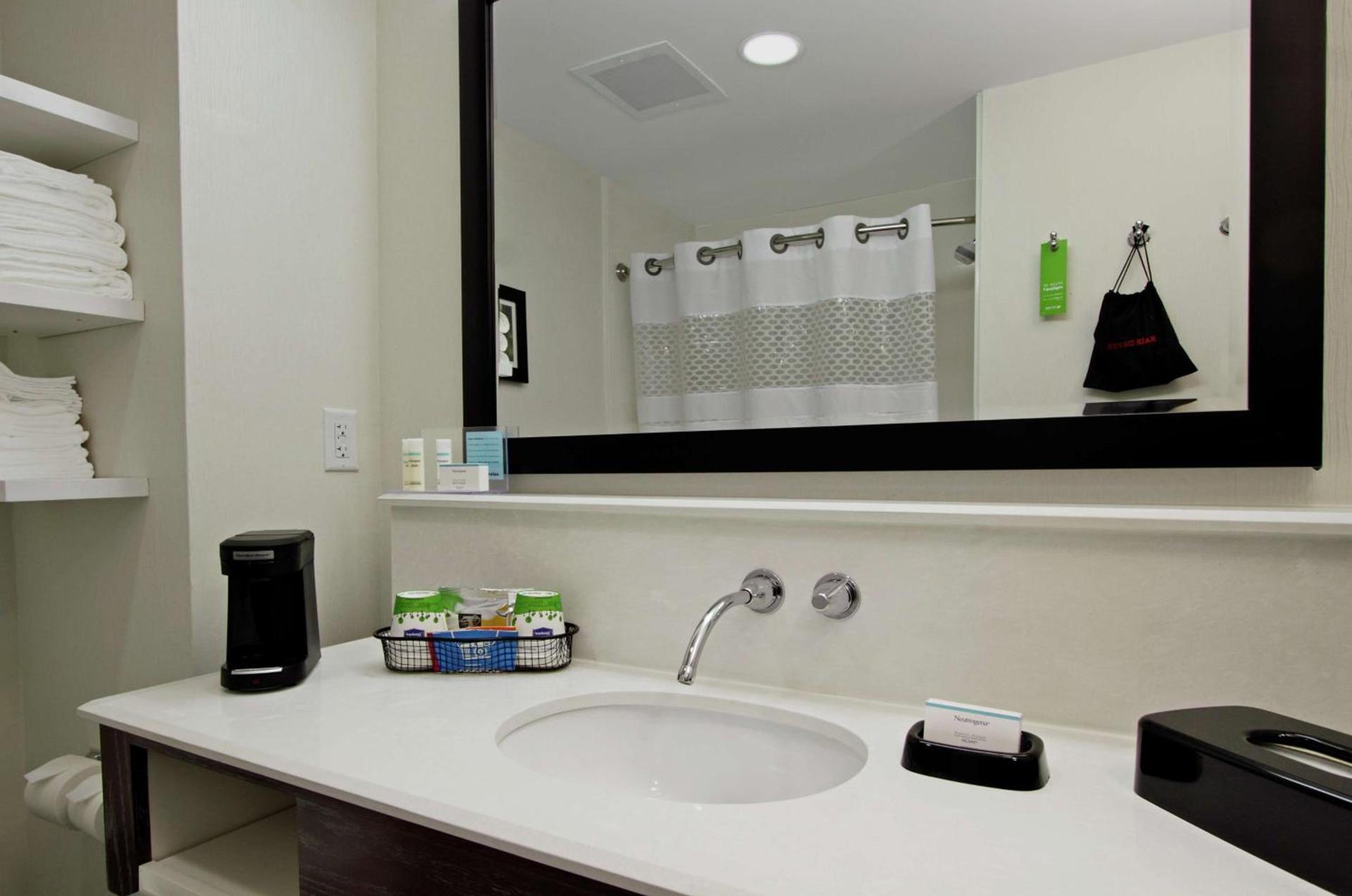 Hampton Inn Richland/South Jackson photo 26