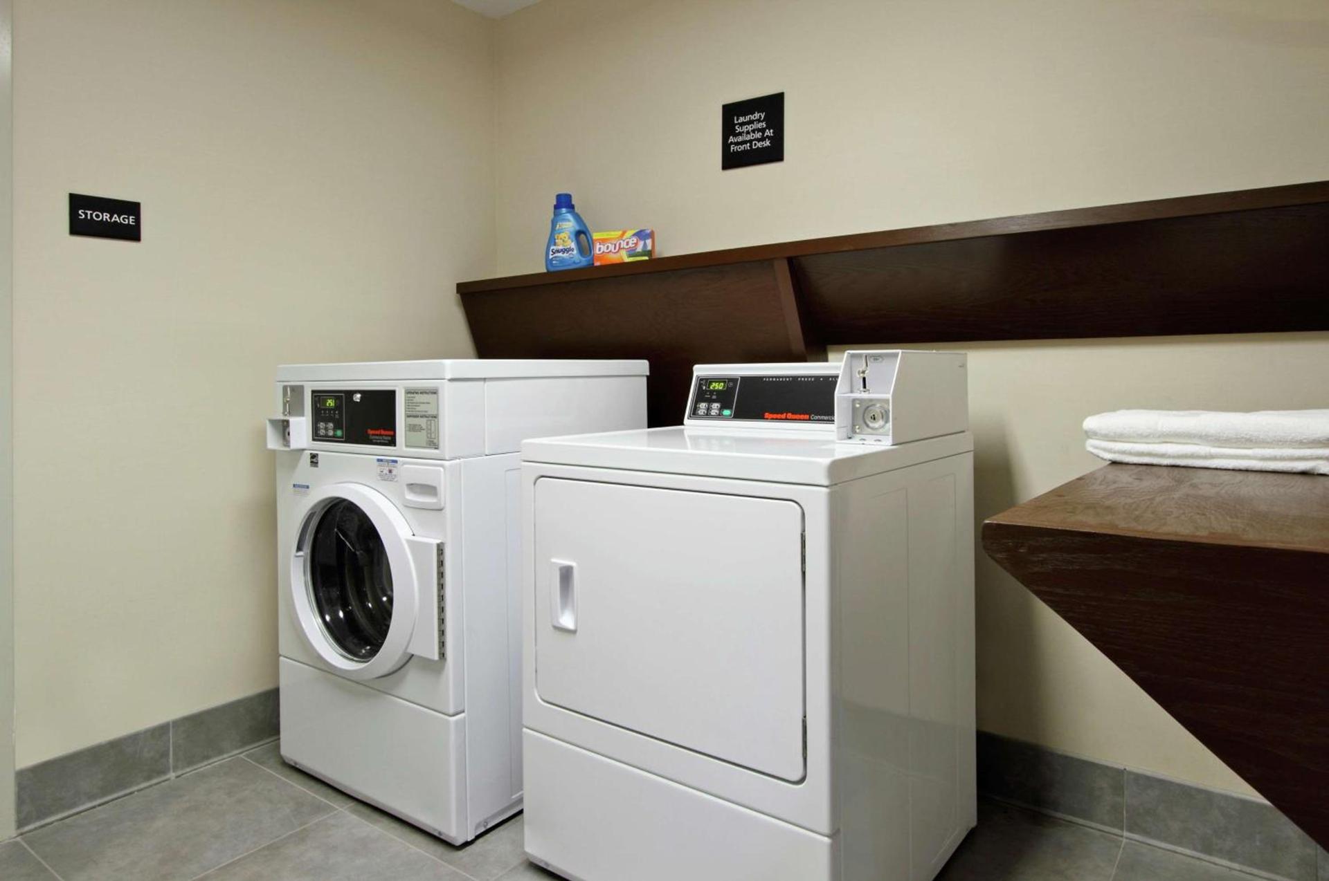 Hampton Inn Richland/South Jackson photo 11
