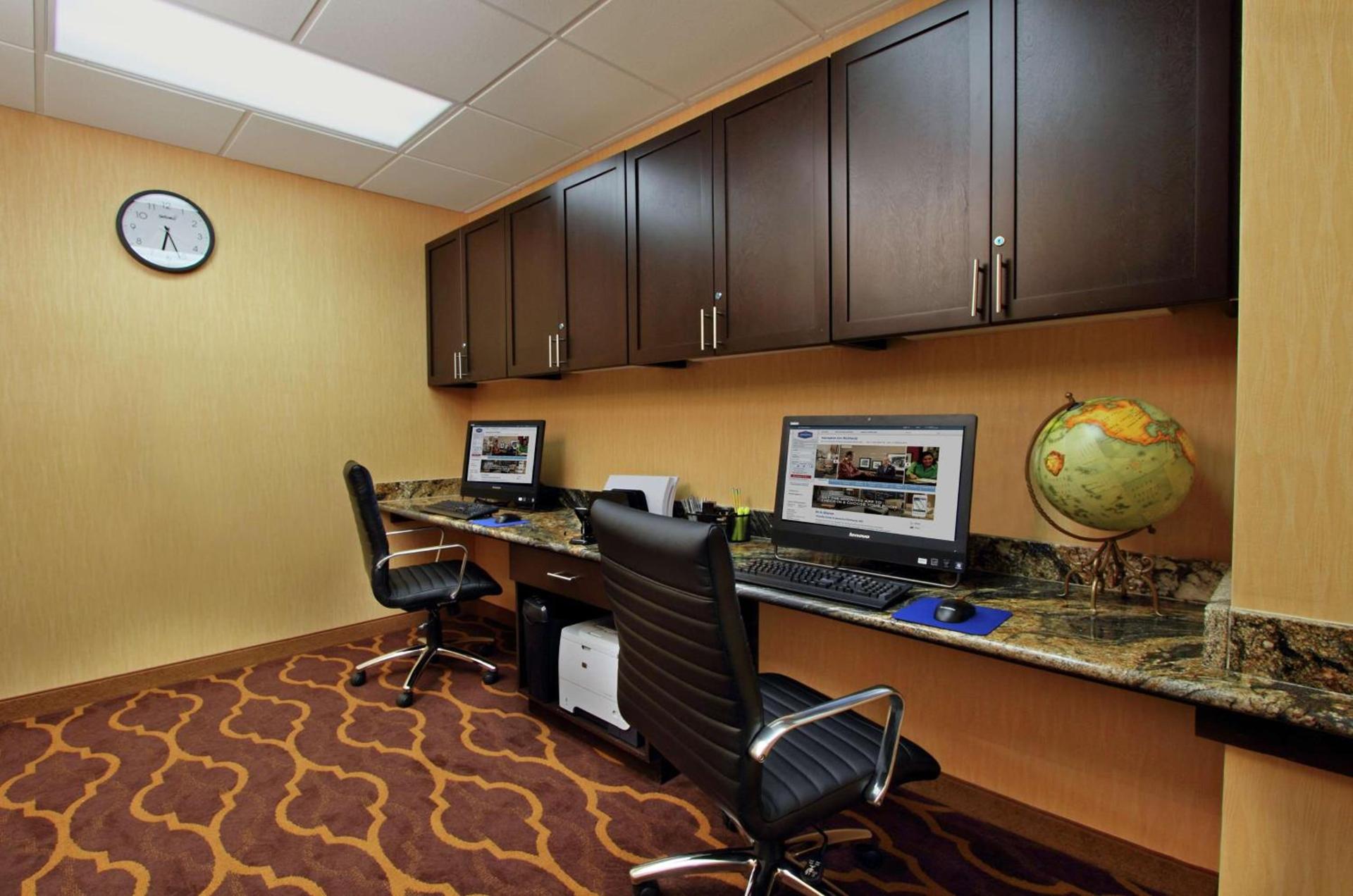 Hampton Inn Richland/South Jackson photo 12