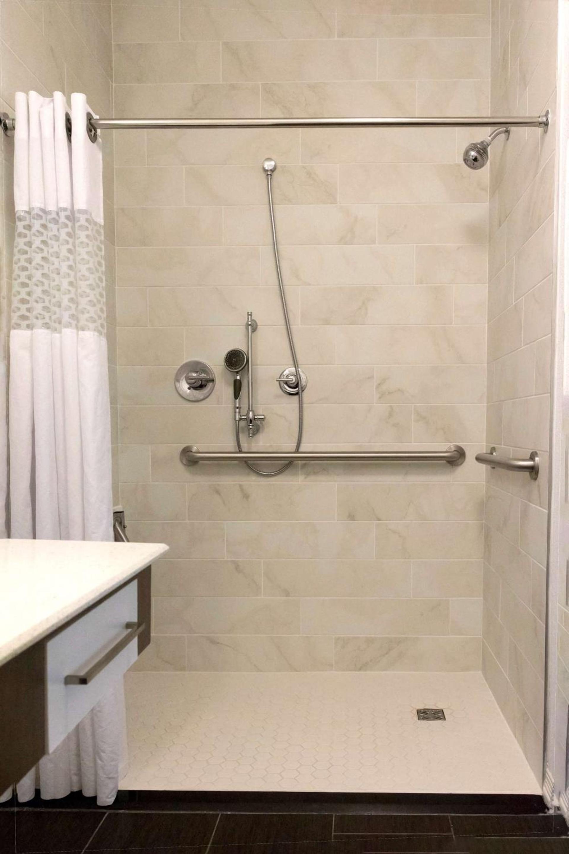Hampton Inn Broussard-Lafayette photo 30