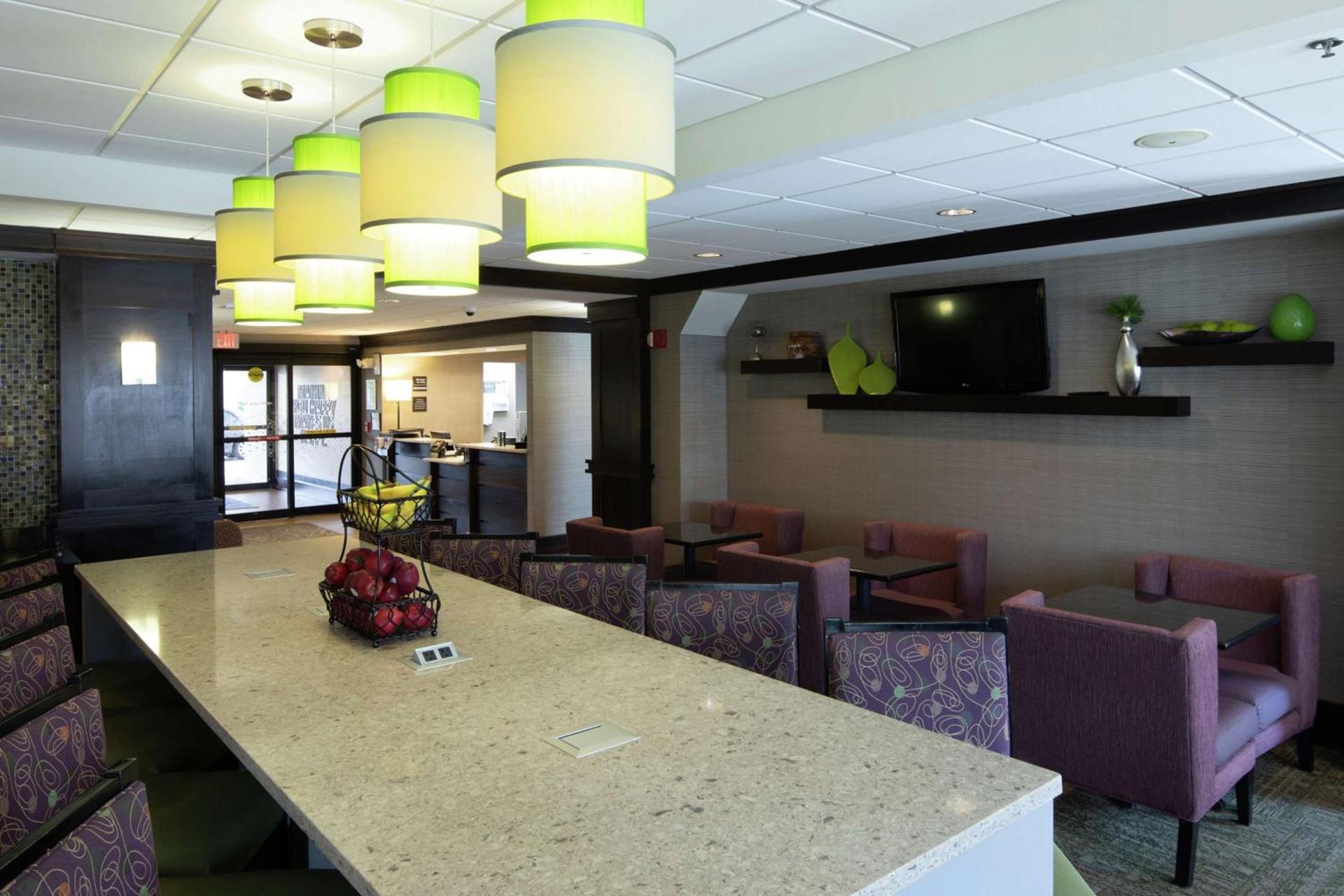 Spark by Hilton Atlanta Kennesaw Town Center photo 7