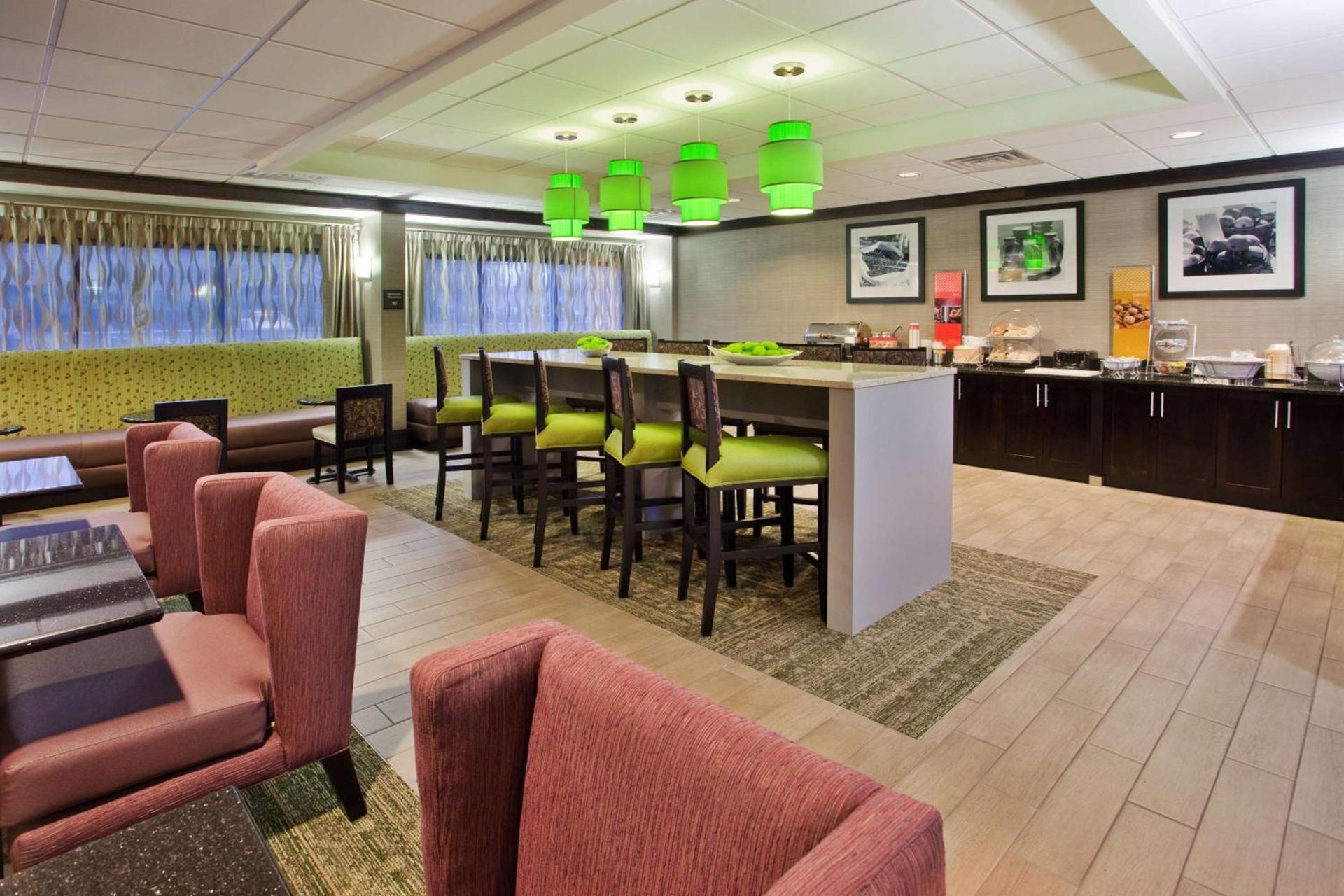Spark by Hilton Atlanta Kennesaw Town Center photo 15
