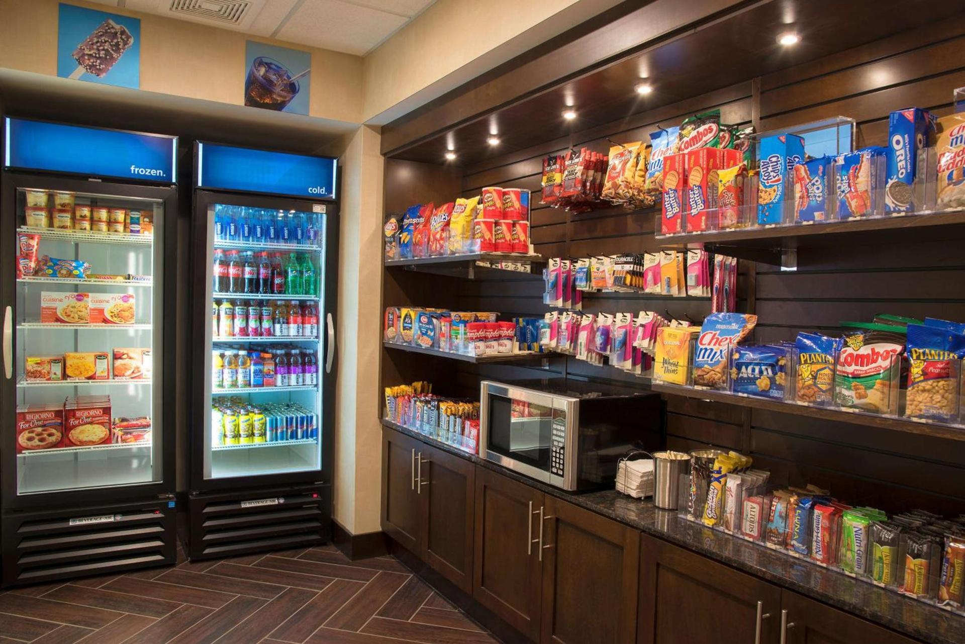 Hampton Inn Kalamazoo photo 9