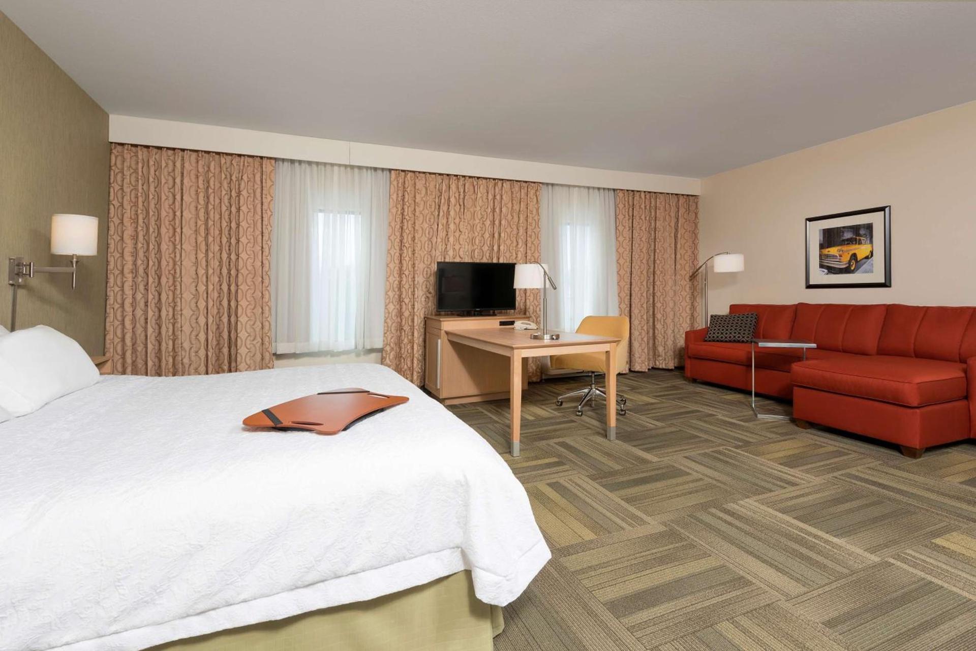Hampton Inn Kalamazoo photo 17