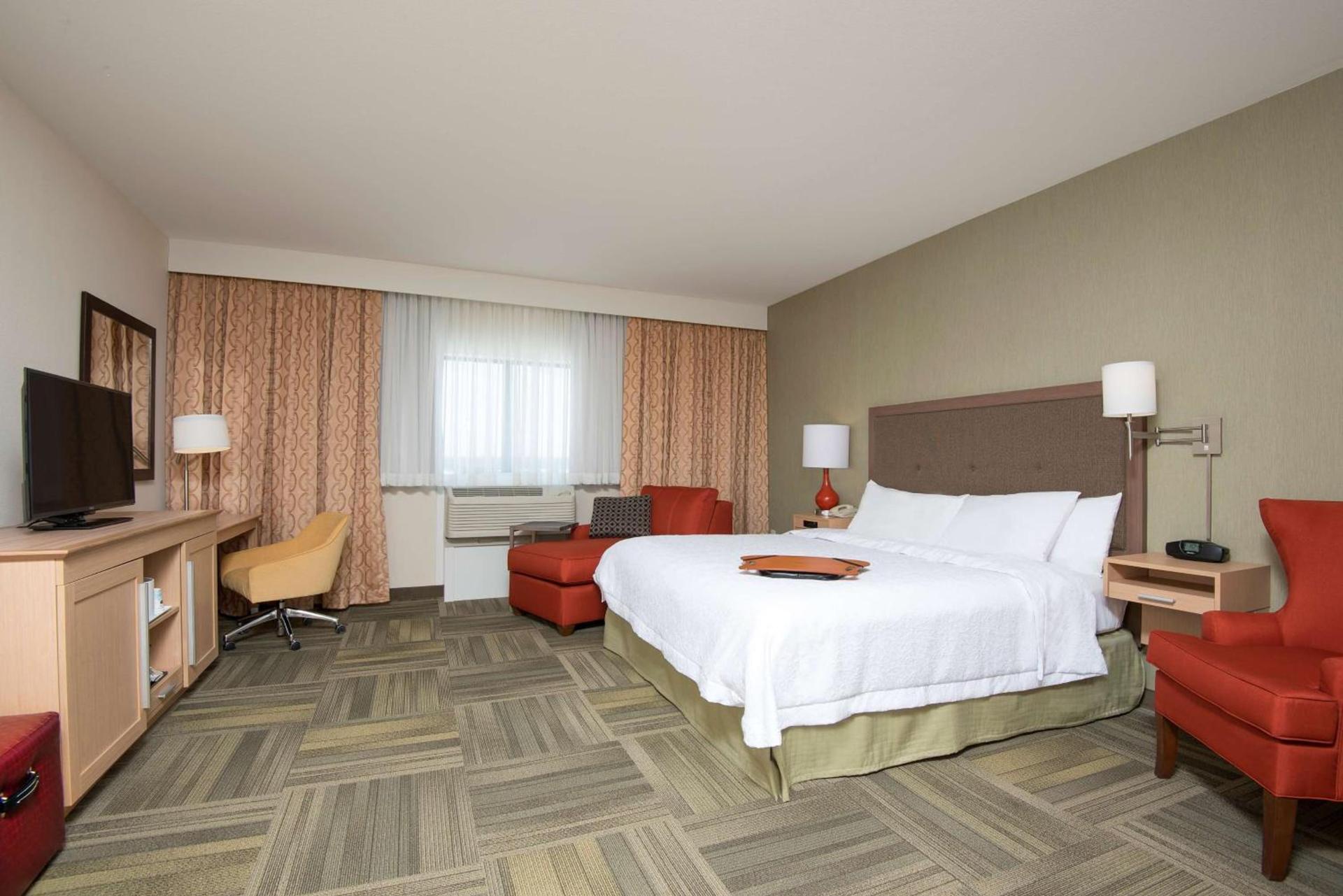Hampton Inn Kalamazoo photo 20