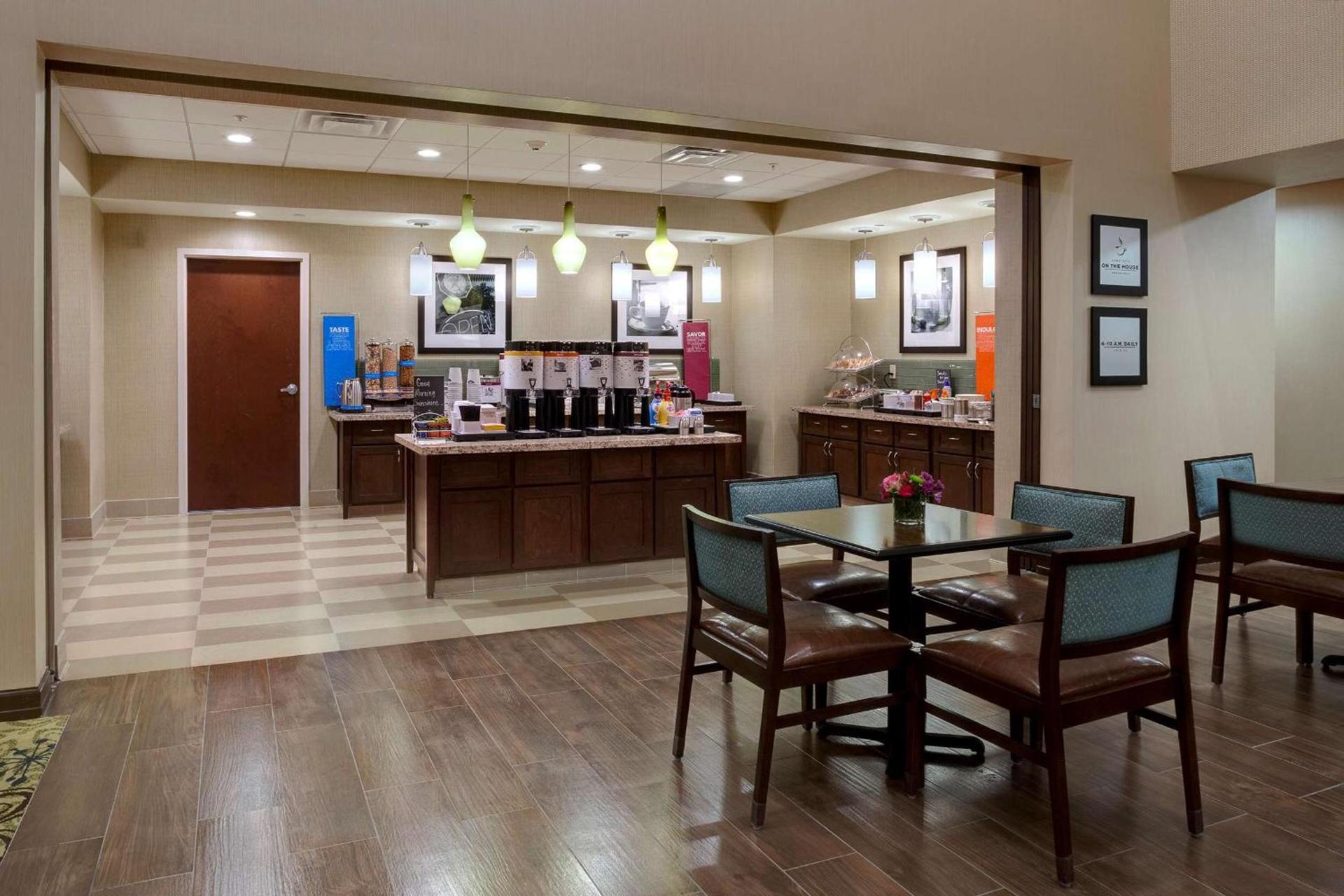 Hampton Inn & Suites Blythe, CA photo 7