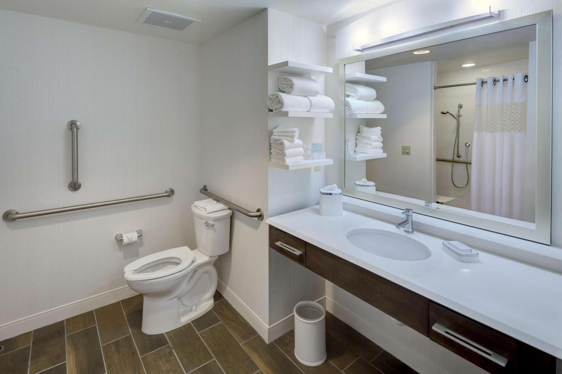 Hampton Inn & Suites Blythe, CA photo 17