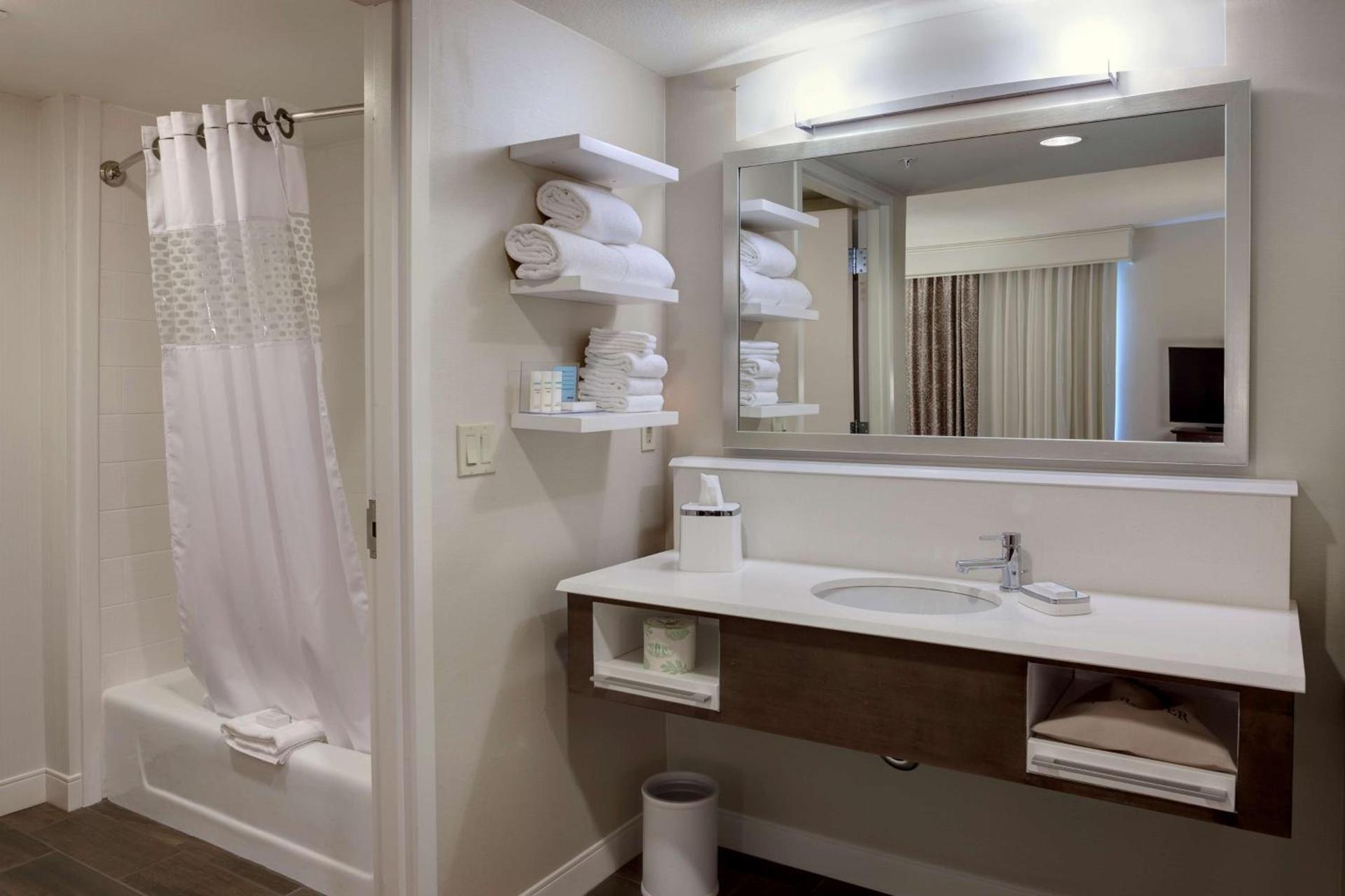 Hampton Inn & Suites Blythe, CA photo 20
