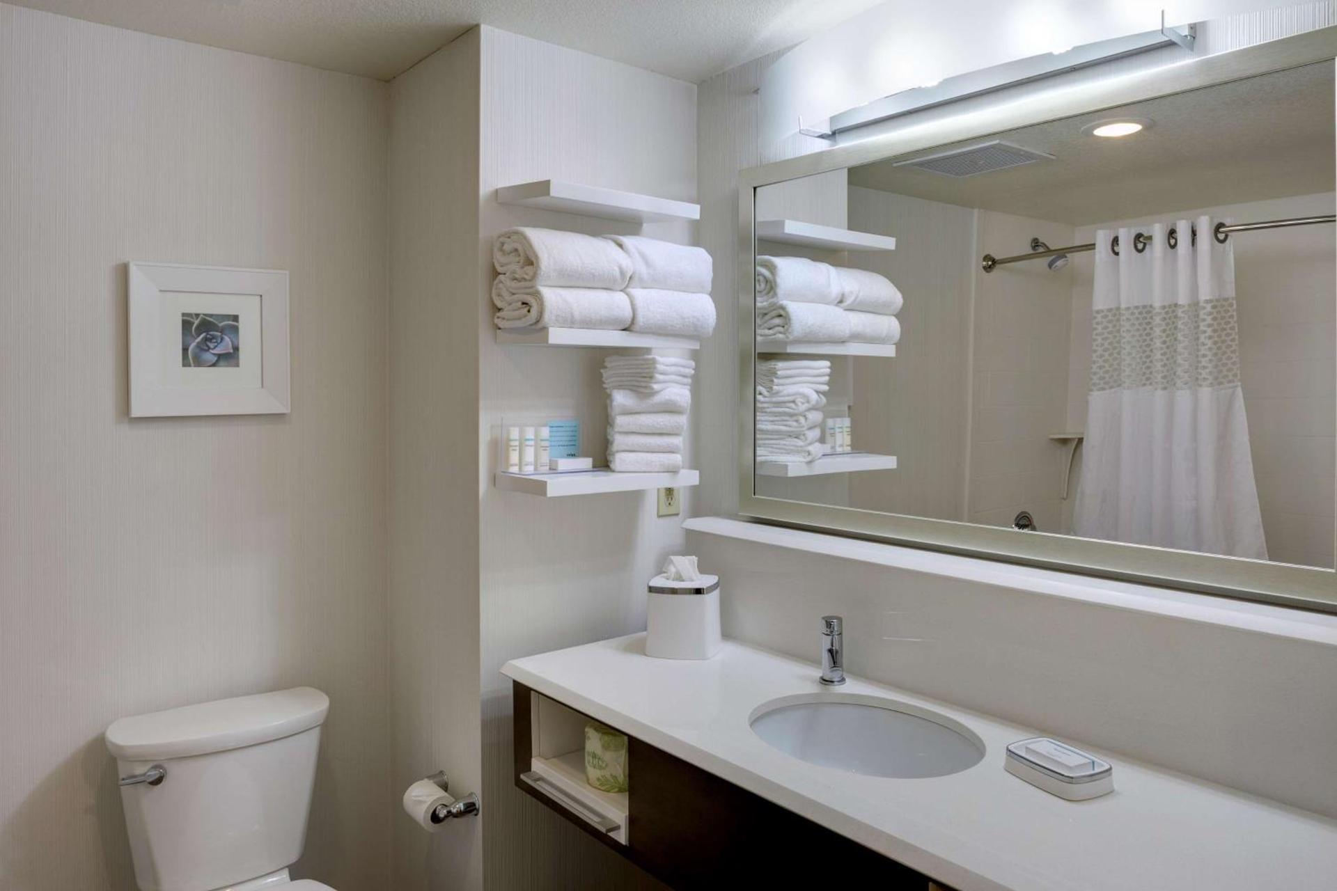 Hampton Inn & Suites Blythe, CA photo 24