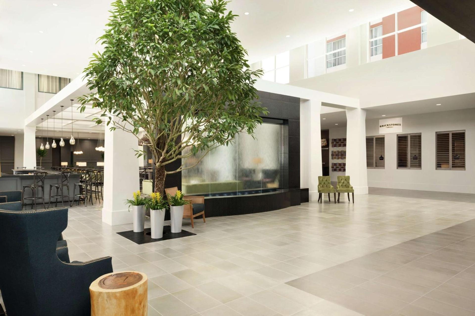 Embassy Suites Charlotte/Ayrsley photo 6