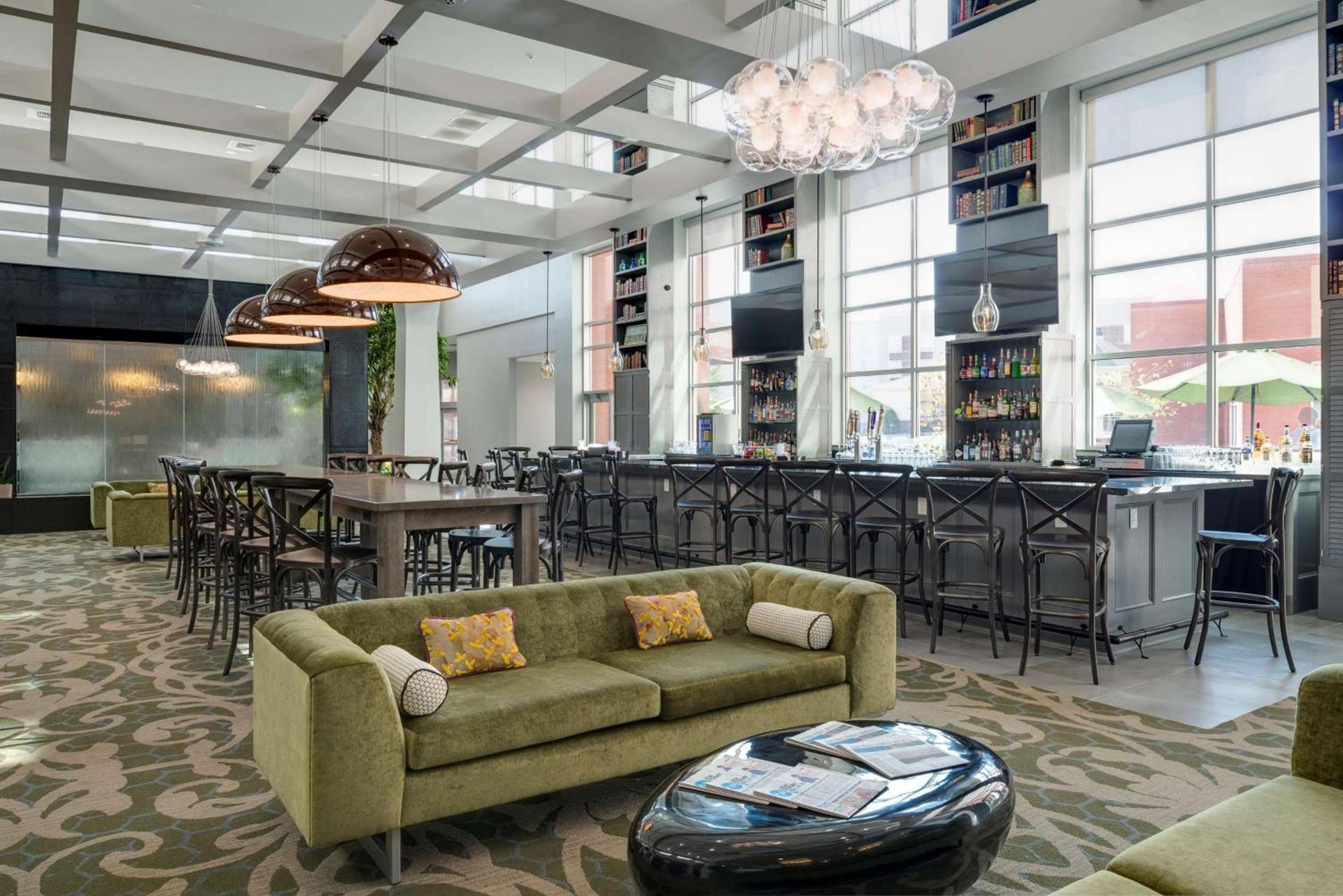 Embassy Suites Charlotte/Ayrsley photo 16