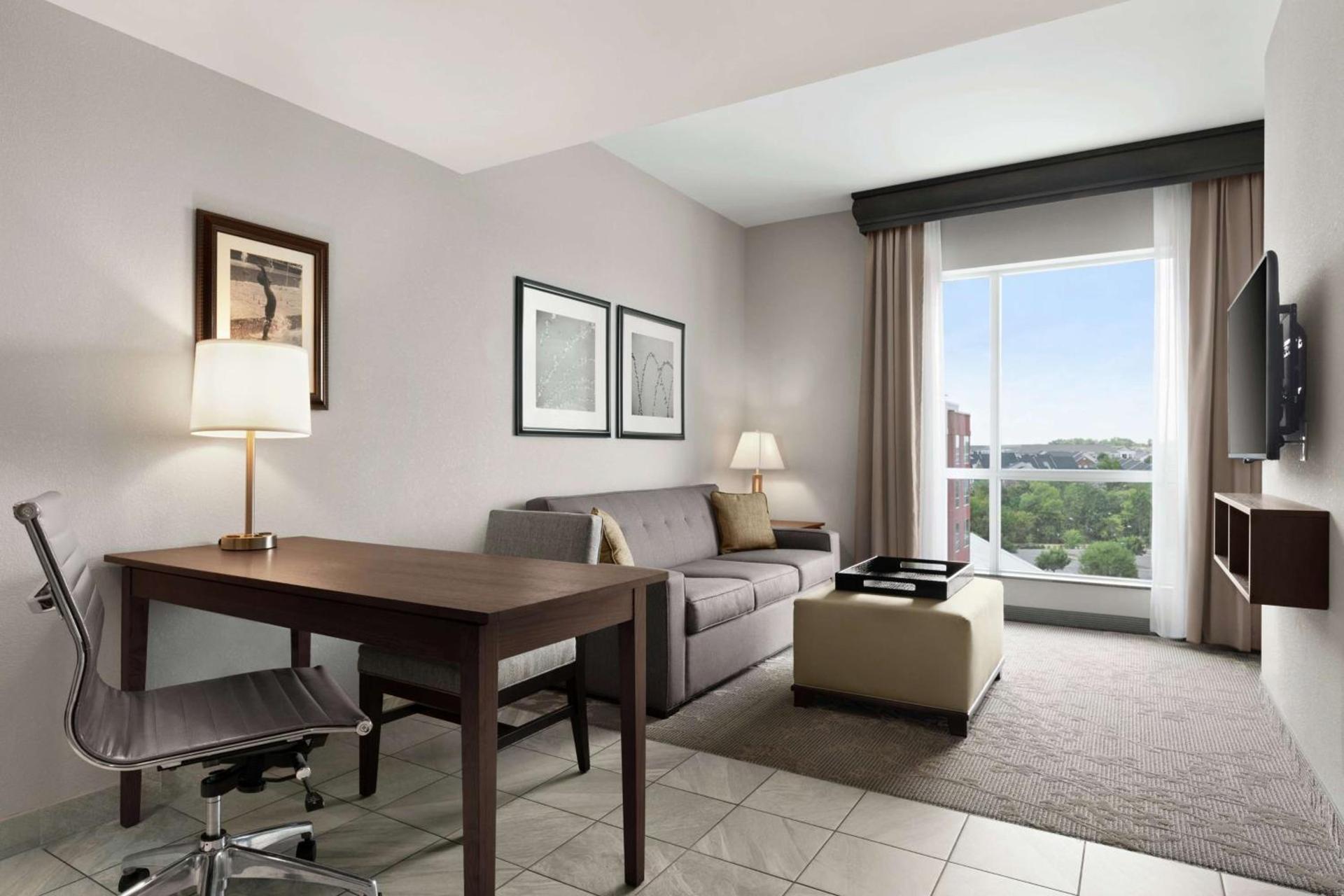 Embassy Suites Charlotte/Ayrsley photo 26