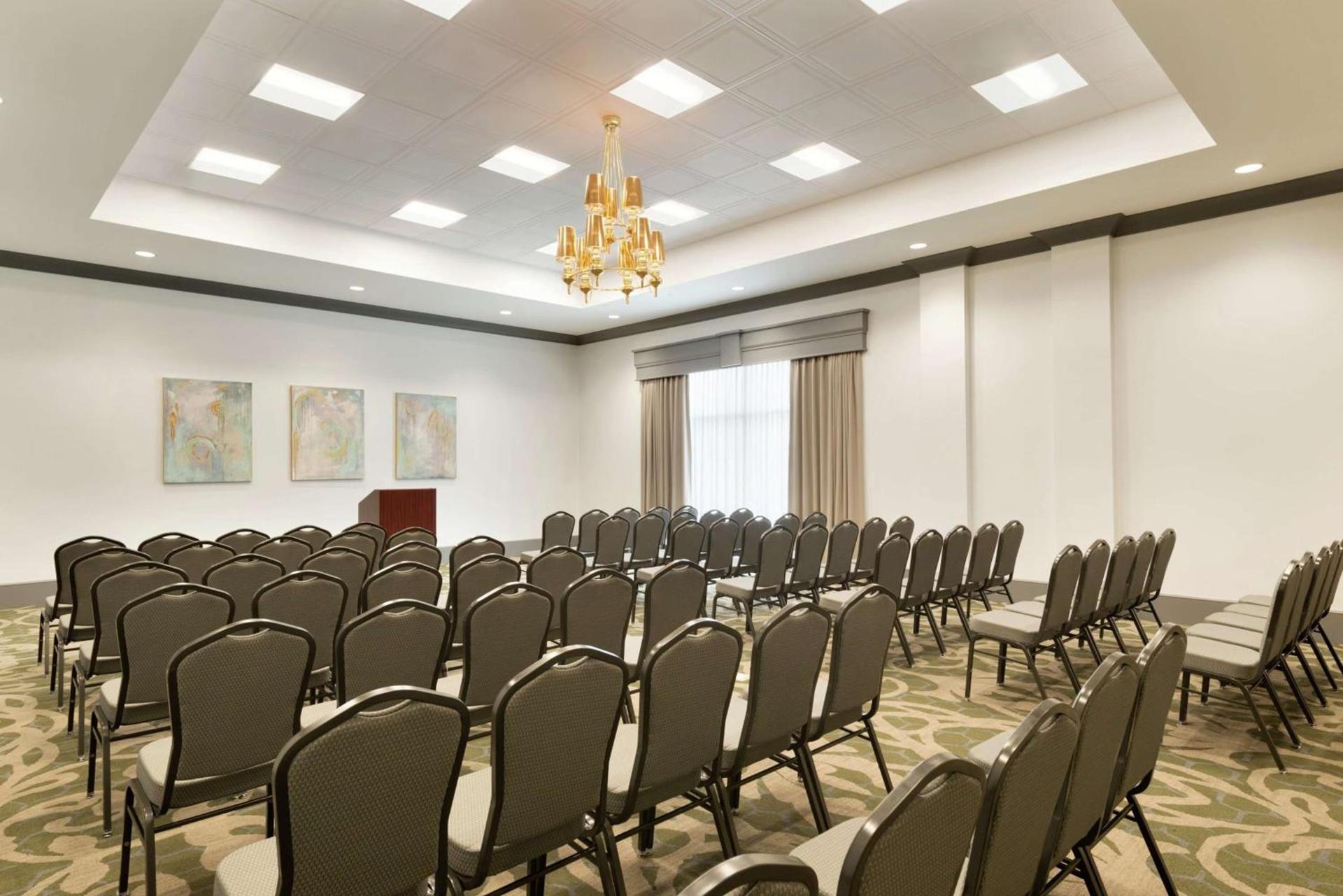 Embassy Suites Charlotte/Ayrsley photo 37