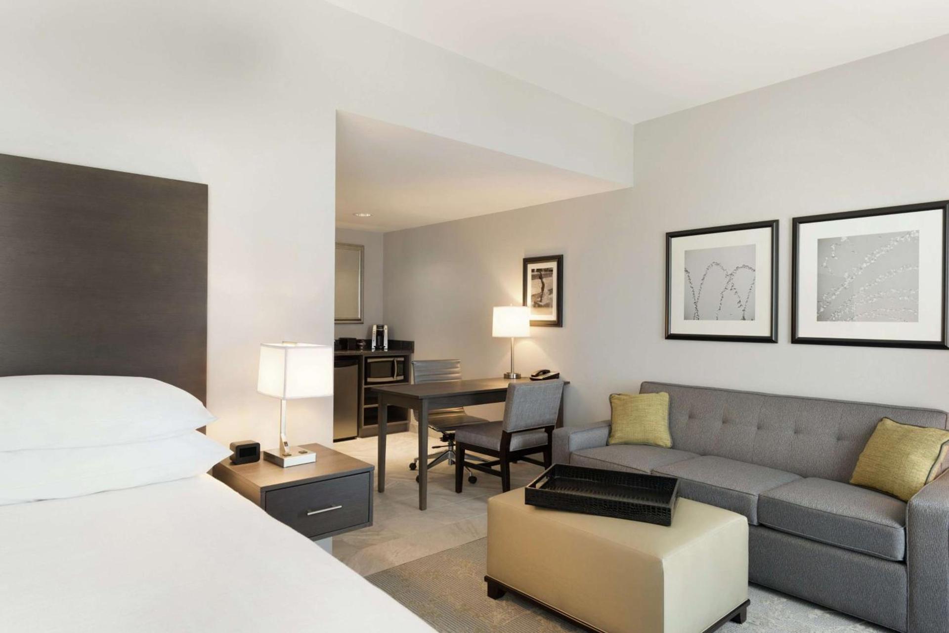Embassy Suites Charlotte/Ayrsley photo 31