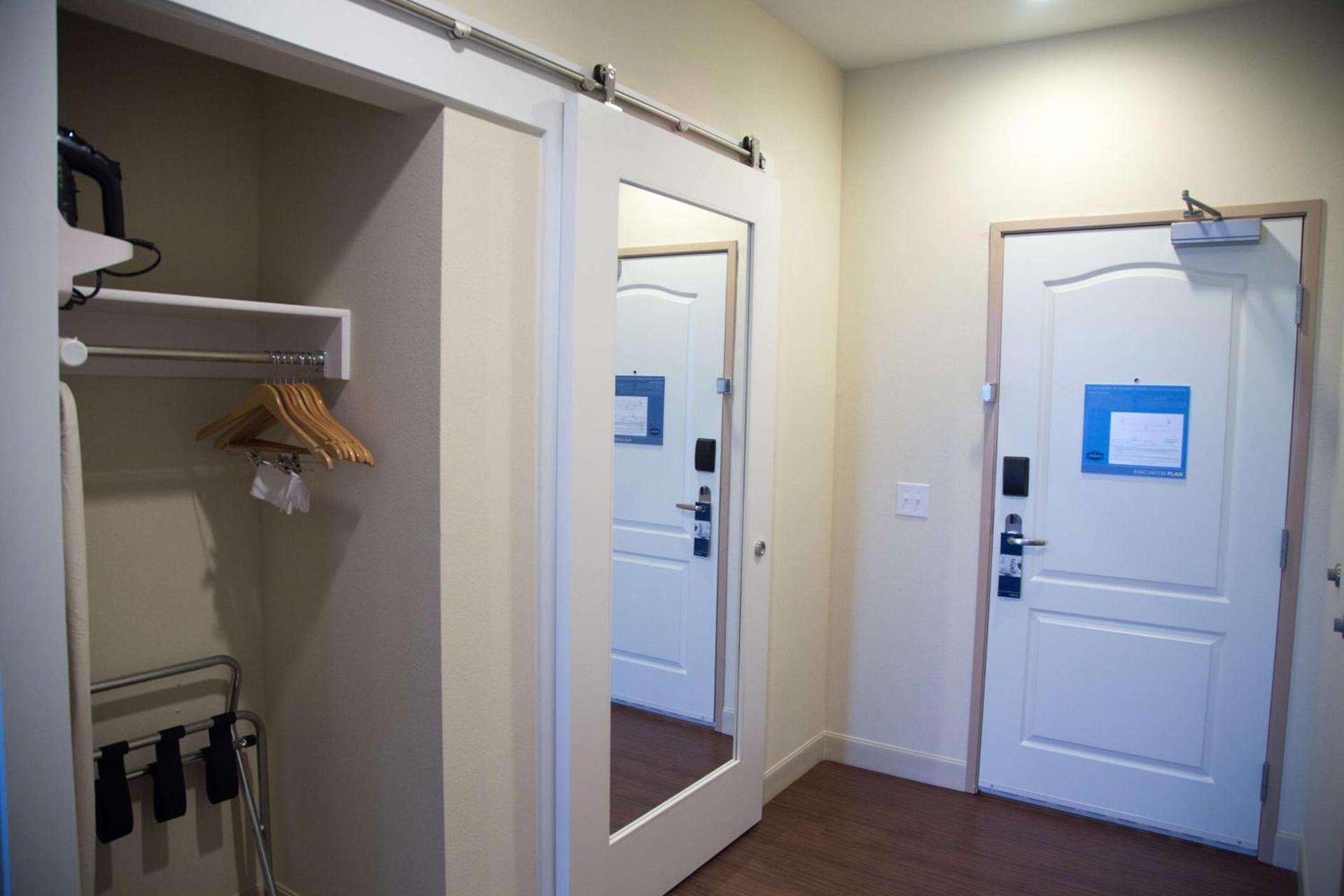 Hampton Inn and Suites by Hilton McKinney photo 41