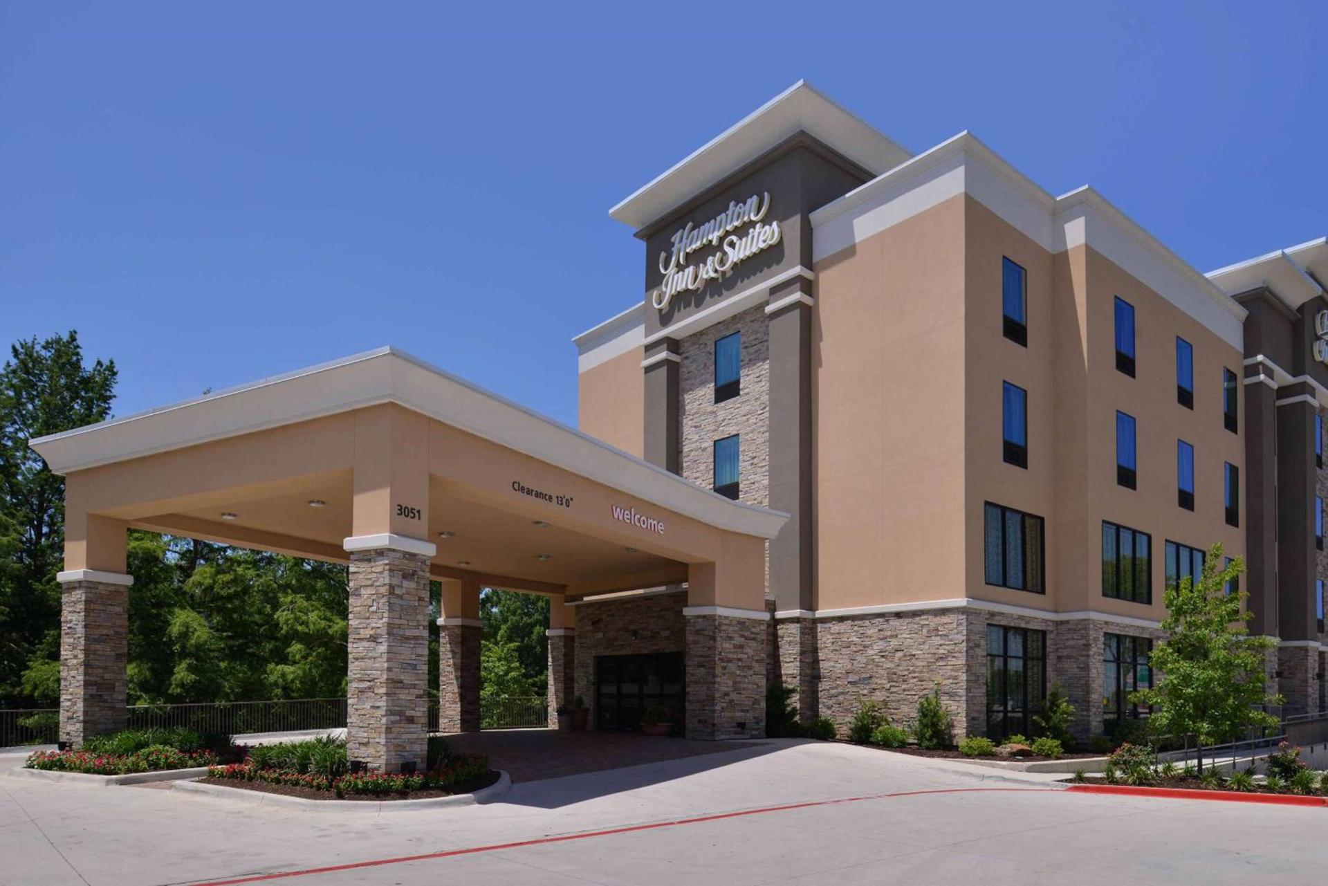 Hampton Inn & Suites Dallas Market Center photo 6