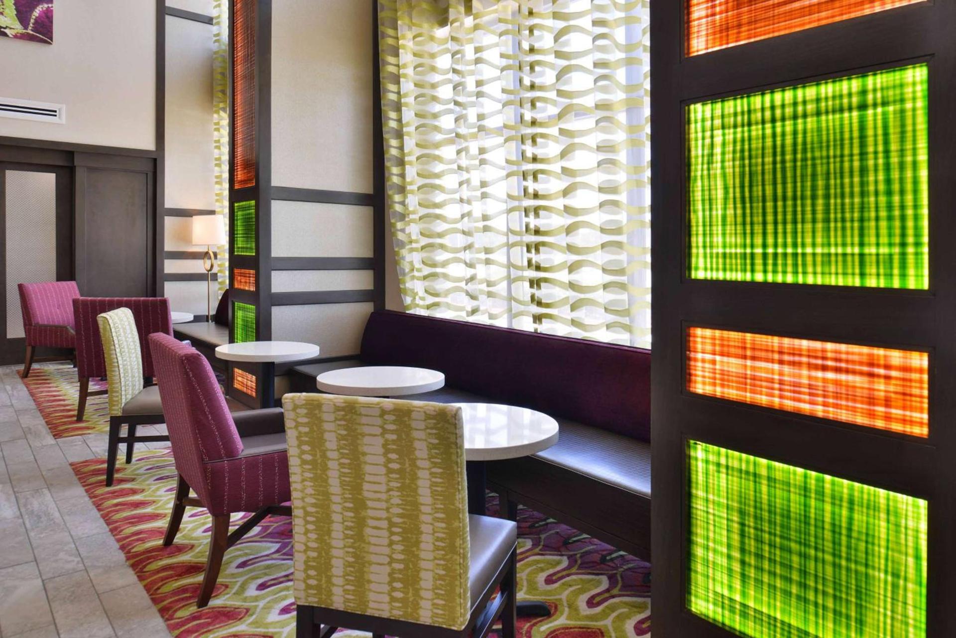 Hampton Inn & Suites Dallas Market Center photo 26
