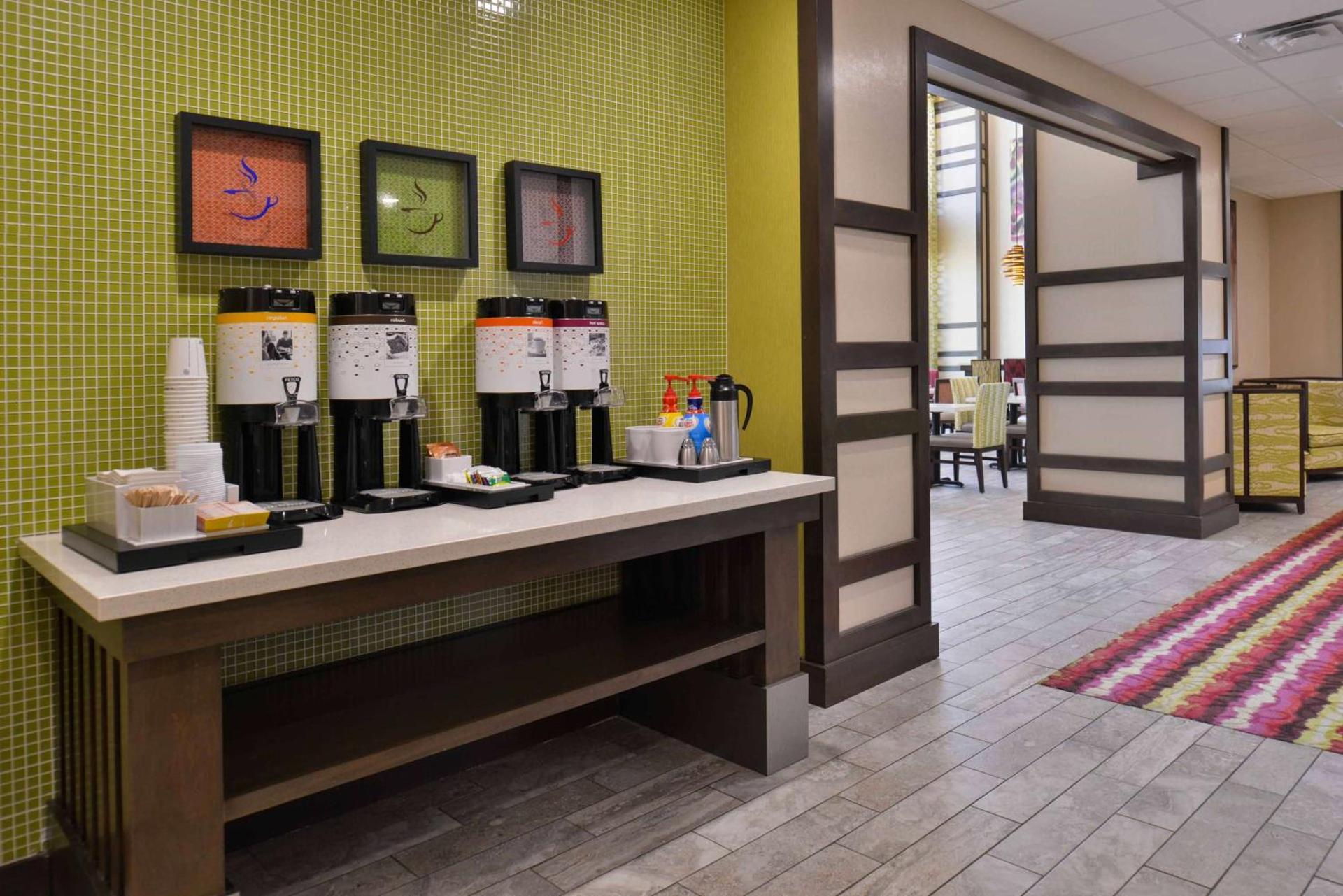 Hampton Inn & Suites Dallas Market Center photo 33