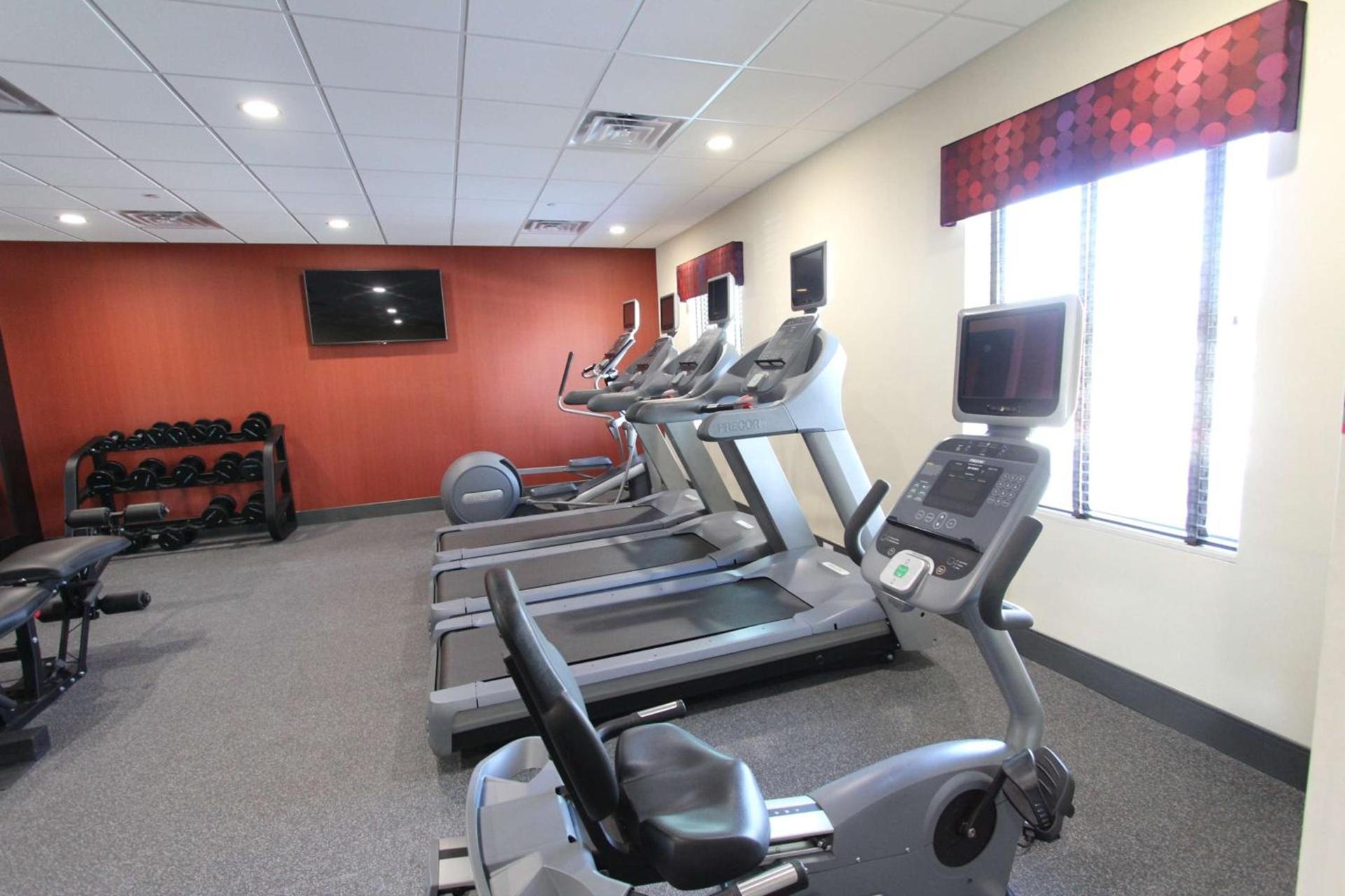 Hampton Inn & Suites Dallas Market Center photo 35