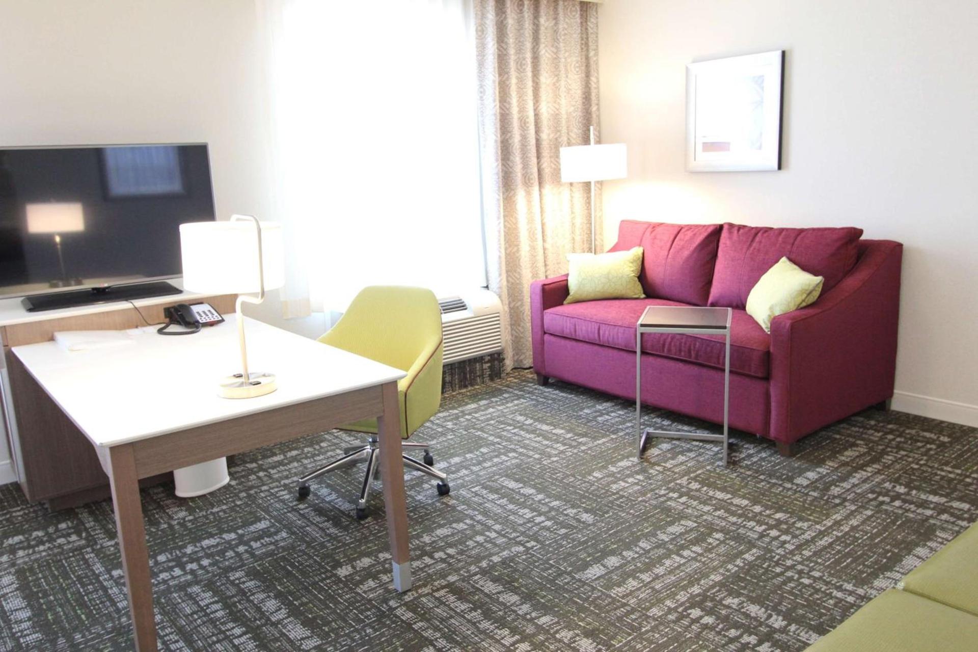 Hampton Inn & Suites Dallas Market Center photo 47