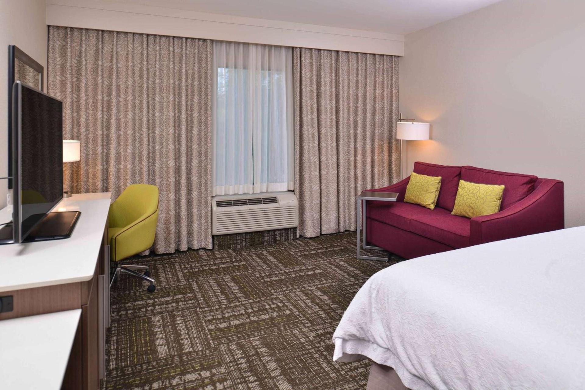 Hampton Inn & Suites Dallas Market Center photo 60