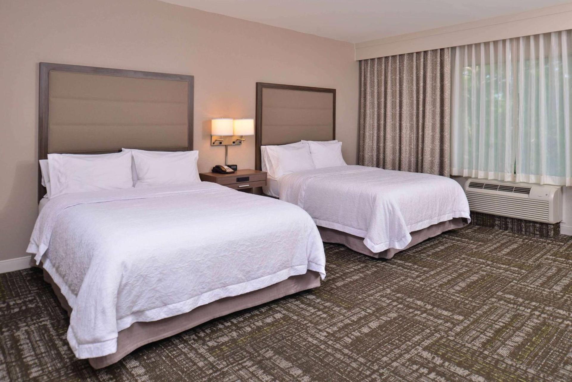 Hampton Inn & Suites Dallas Market Center photo 59