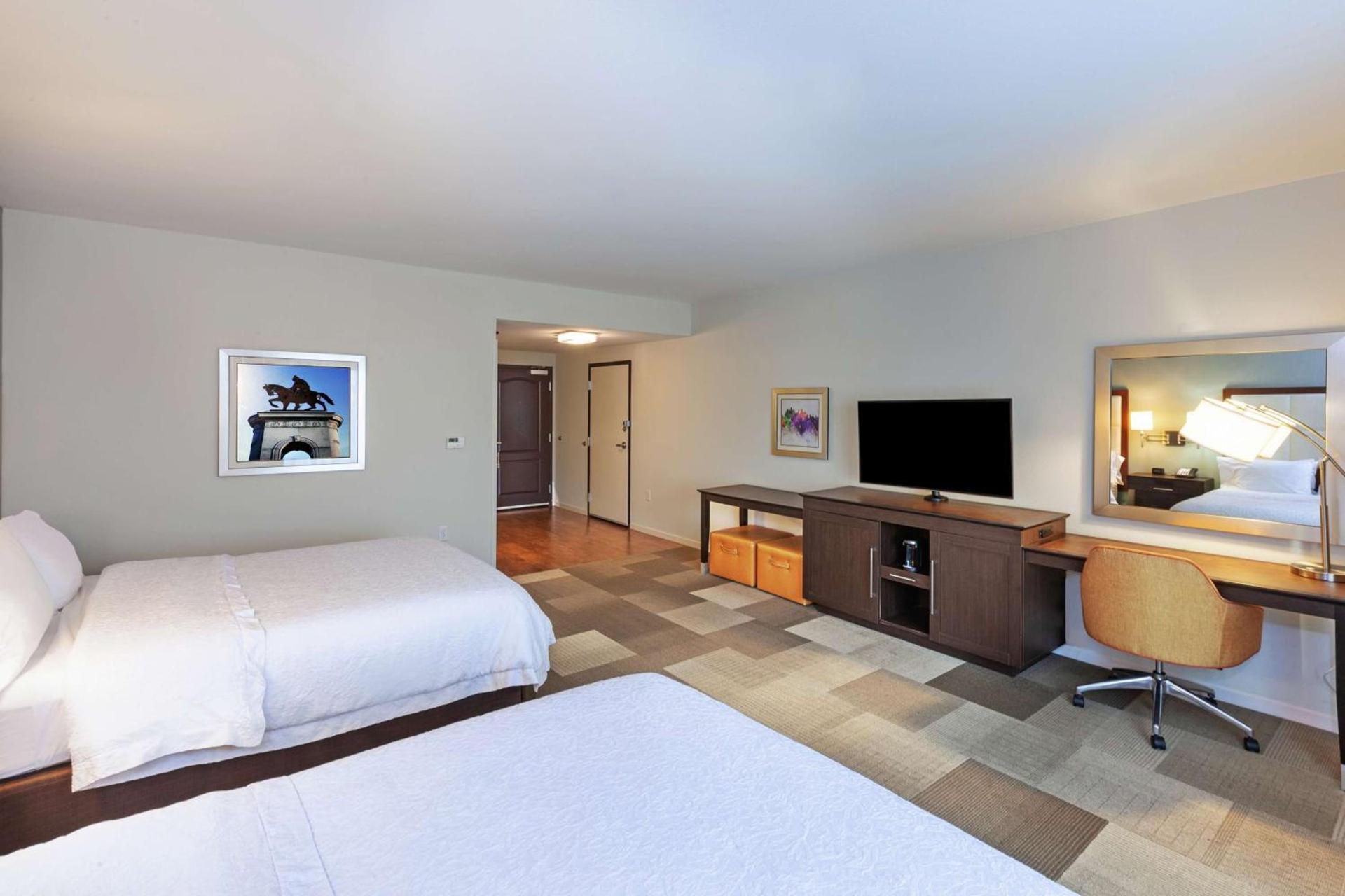 Hampton Inn & Suites Houston North IAH, TX photo 26