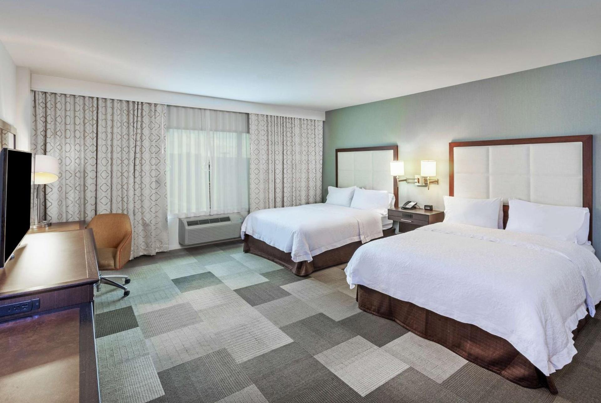 Hampton Inn & Suites Houston North IAH, TX photo 27