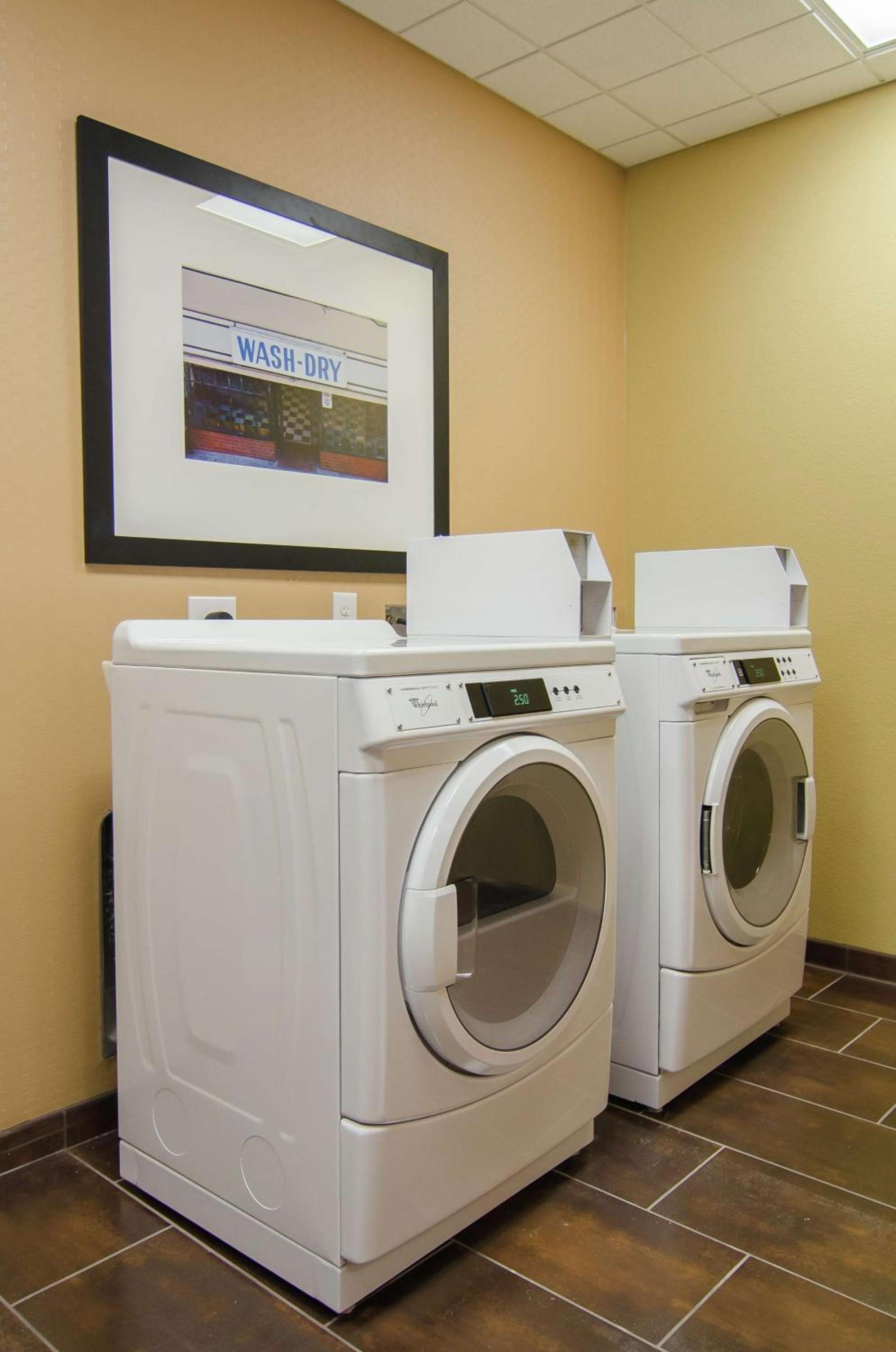 Hampton Inn & Suites Houston North IAH, TX photo 35