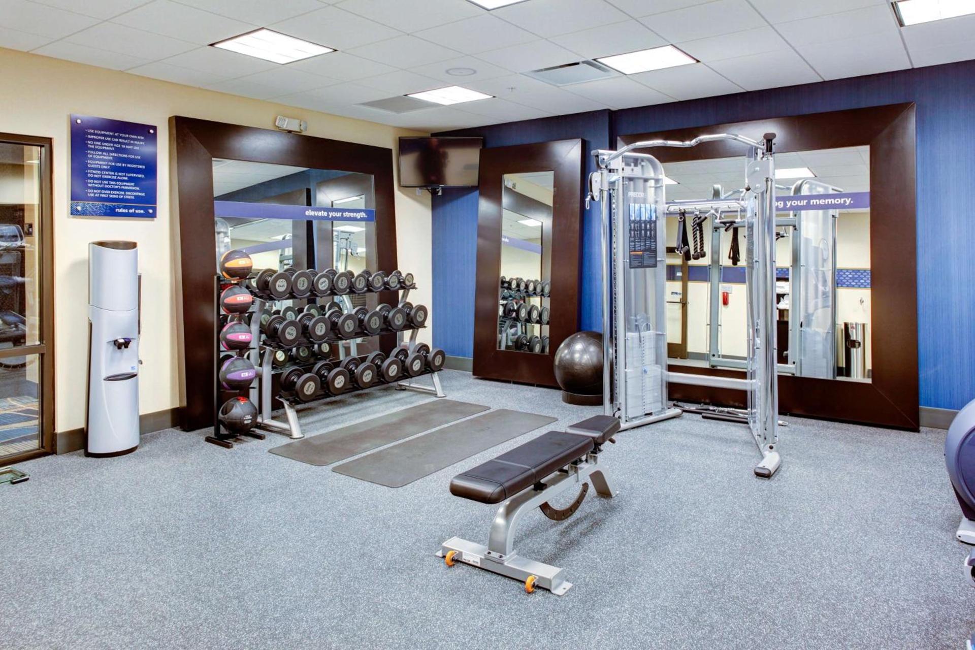 Hampton Inn and Suites Columbus, MS photo 14