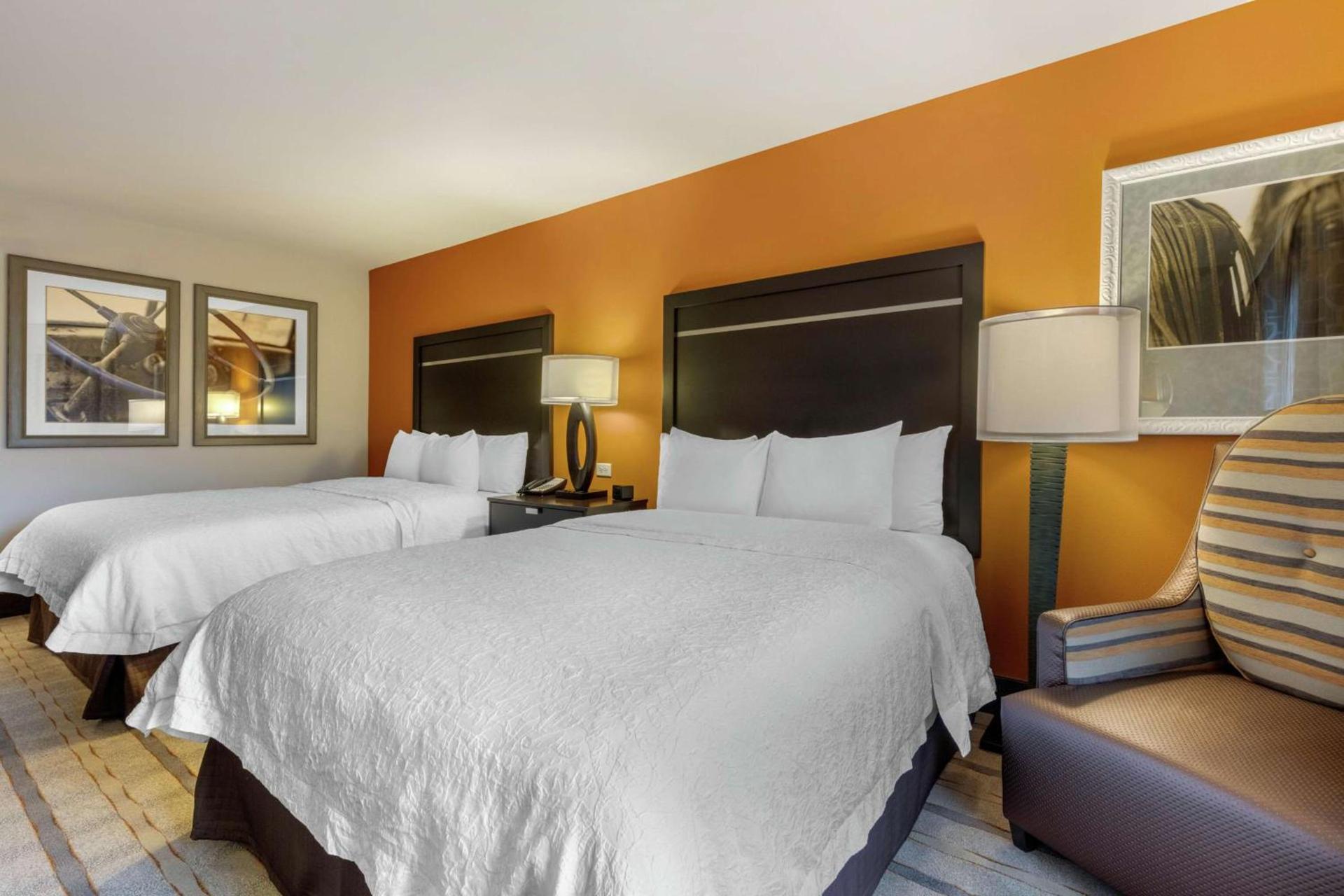 Hampton Inn and Suites Columbus, MS photo 26