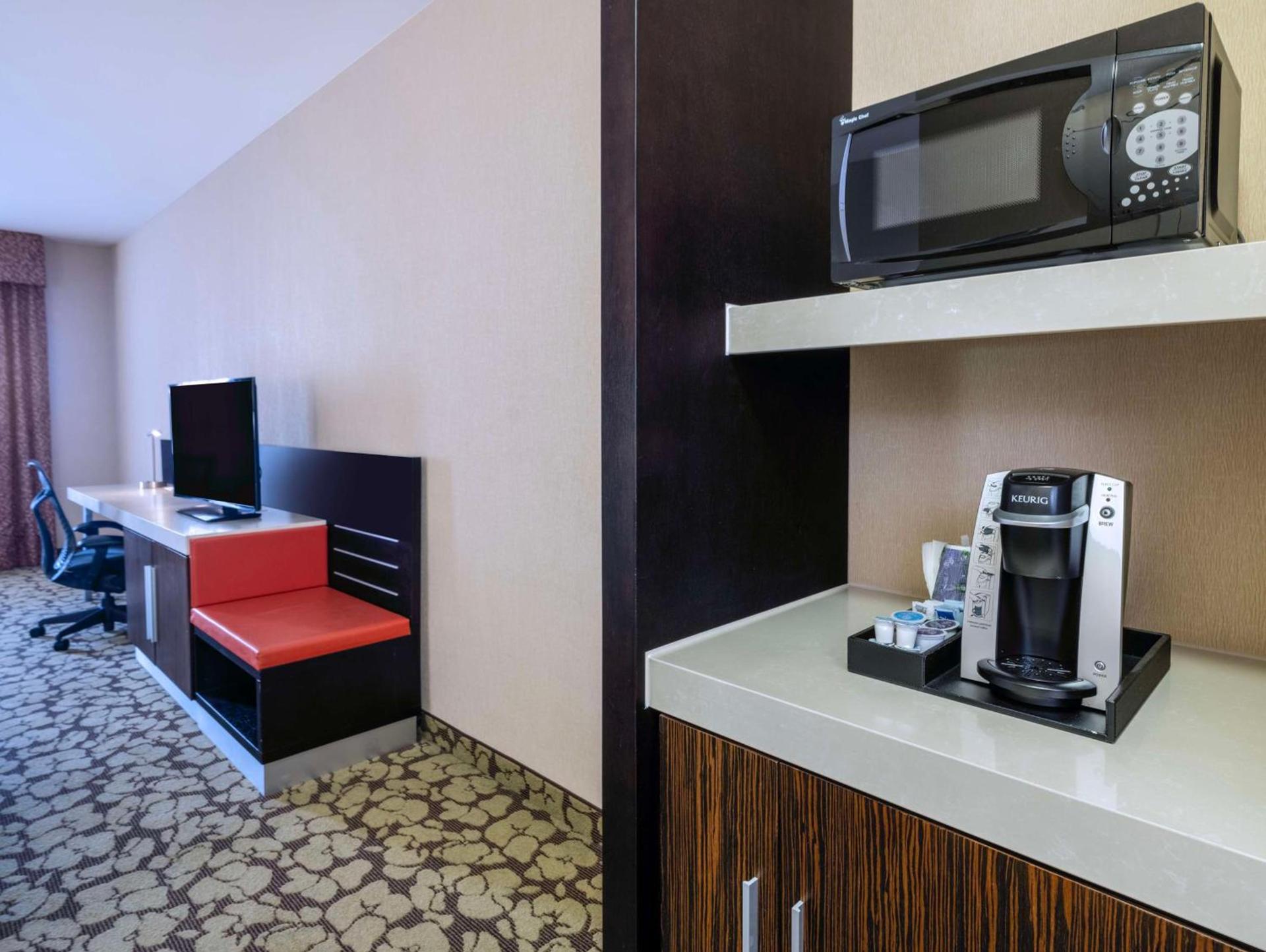 Hilton Garden Inn Las Vegas Strip South photo 45