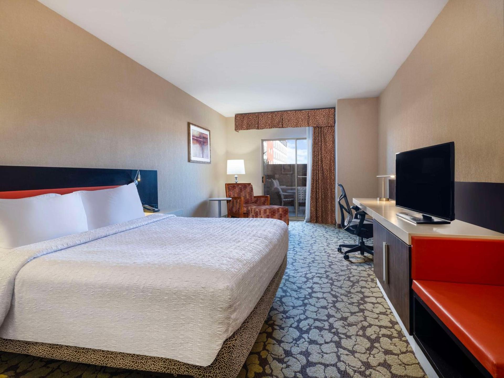 Hilton Garden Inn Las Vegas Strip South photo 60