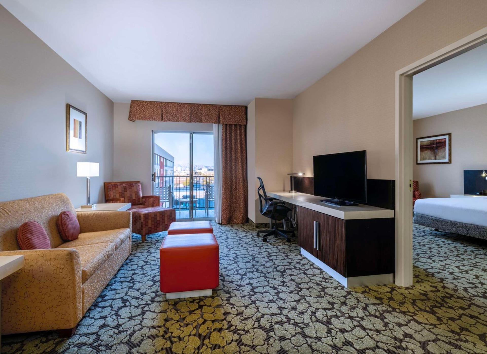Hilton Garden Inn Las Vegas Strip South photo 70