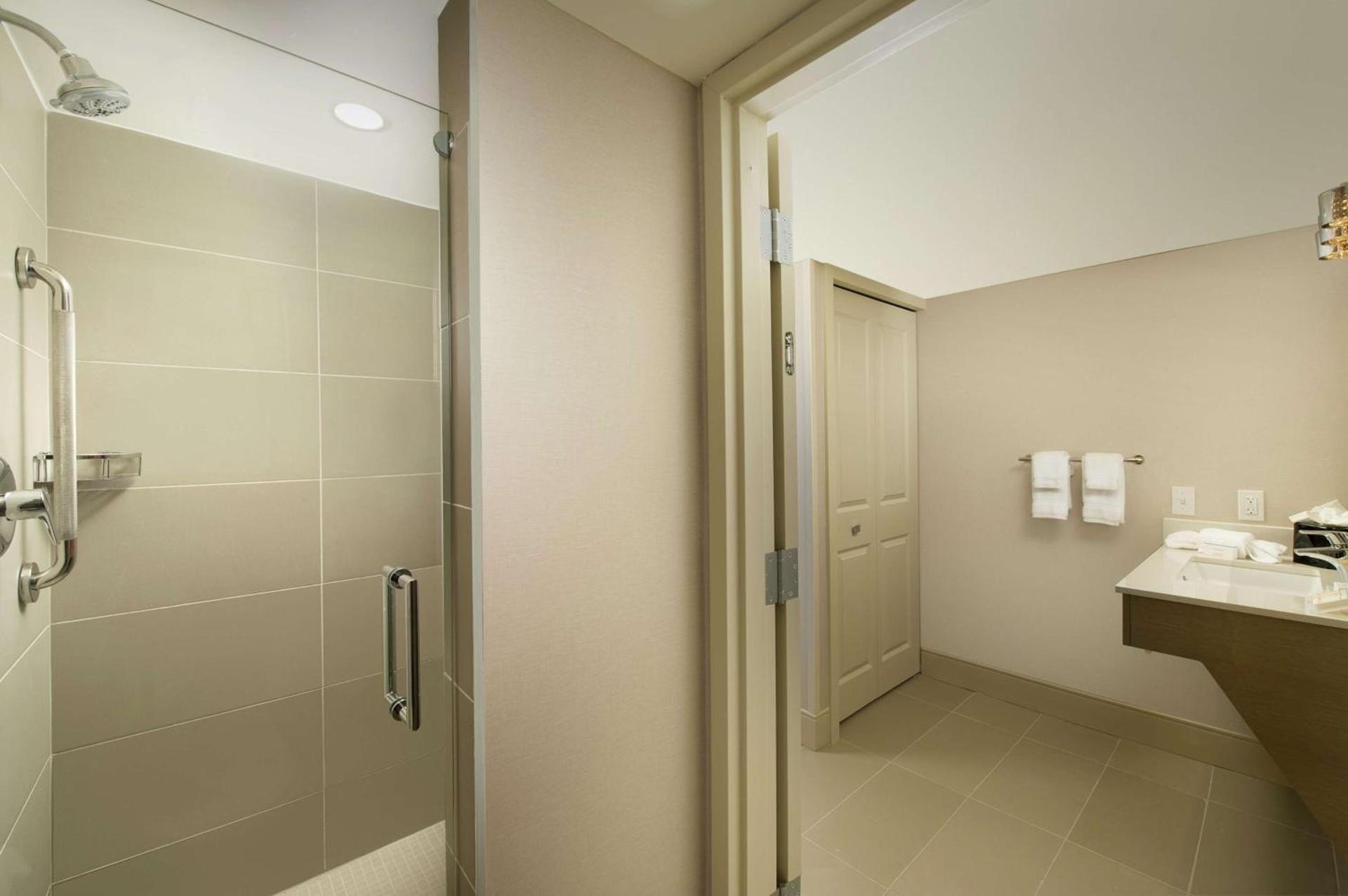 Hilton Garden Inn Miami South Beach photo 35
