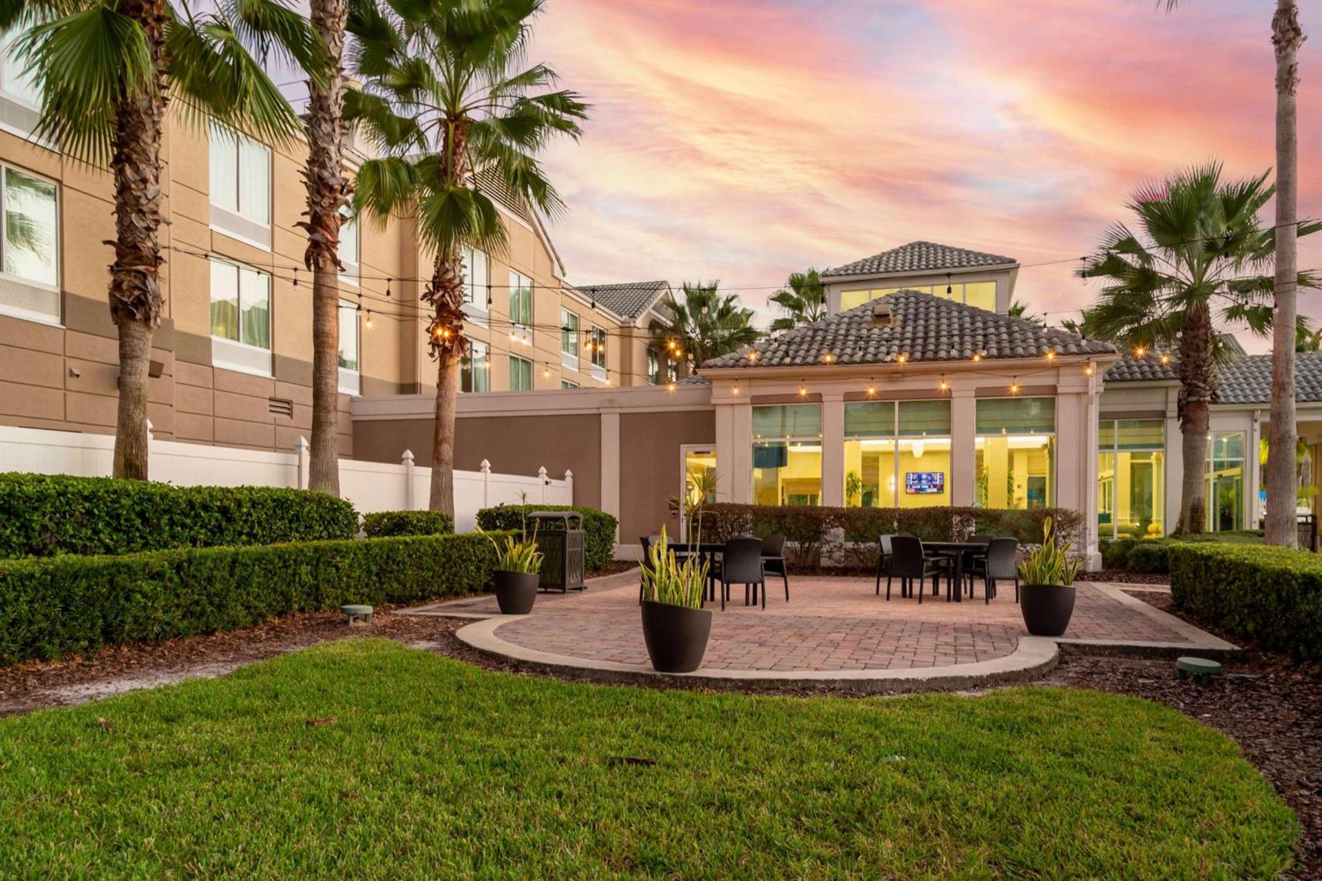Hilton Garden Inn Orlando East - UCF Area photo 2