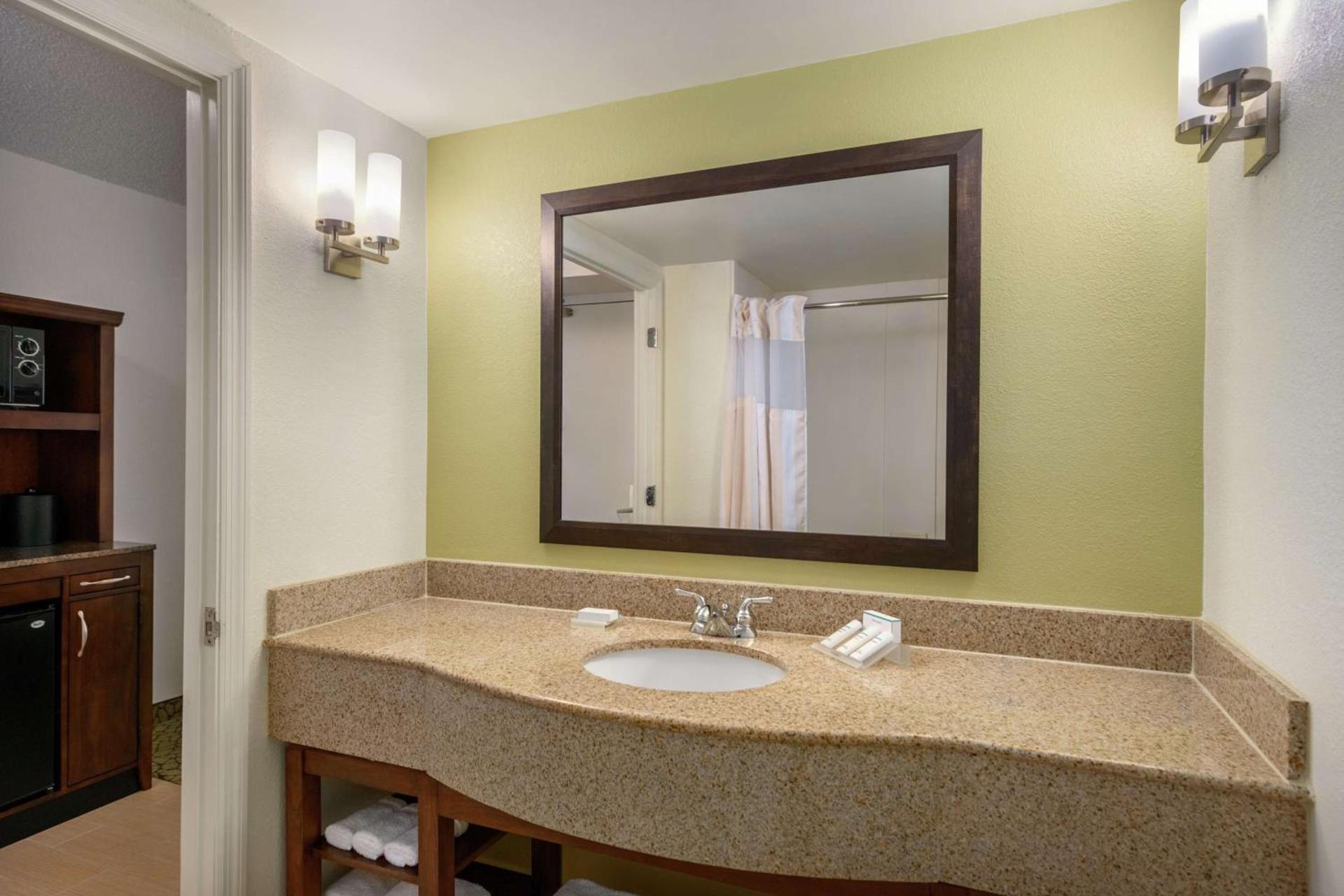 Hilton Garden Inn Orlando East - UCF Area photo 31