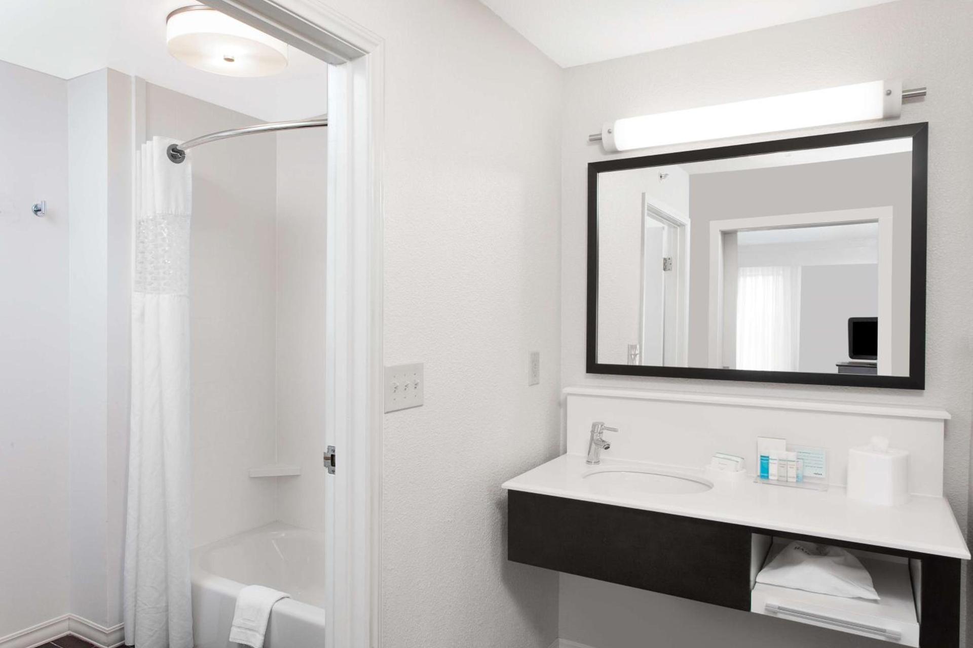 Hampton Inn & Suites Munster photo 24