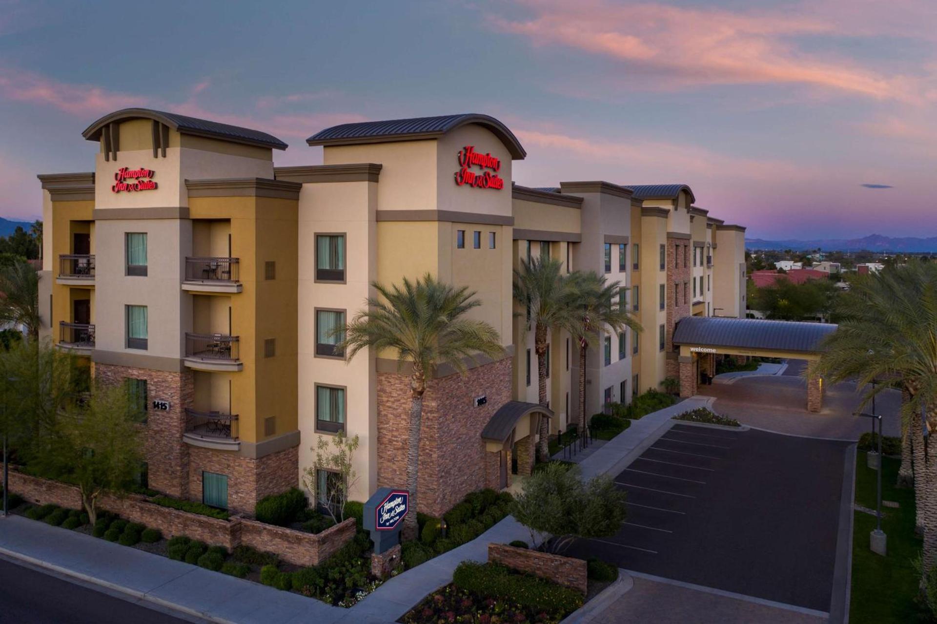 Hampton Inn & Suites Phoenix/Tempe photo 2