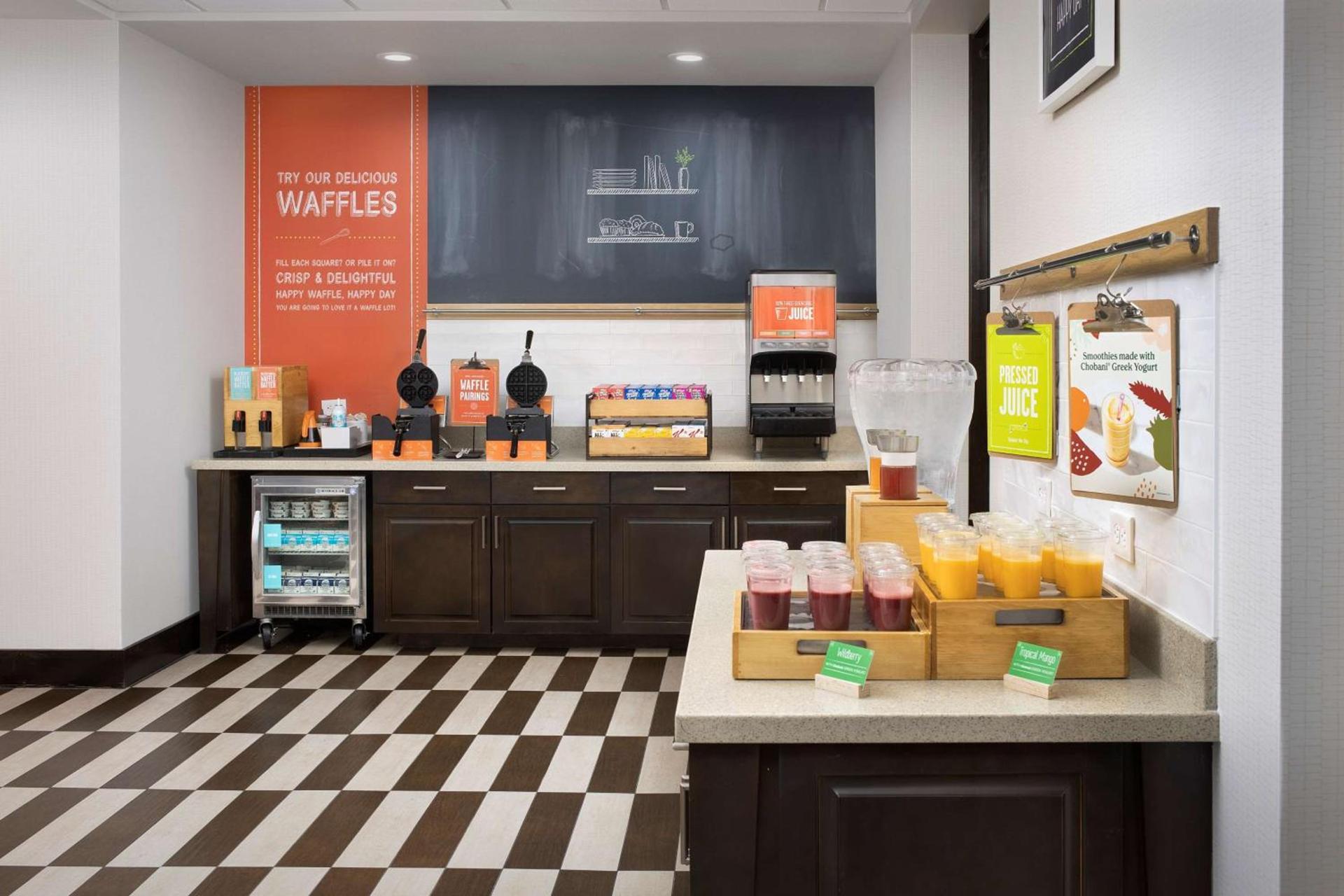 Hampton Inn & Suites Phoenix/Tempe photo 10