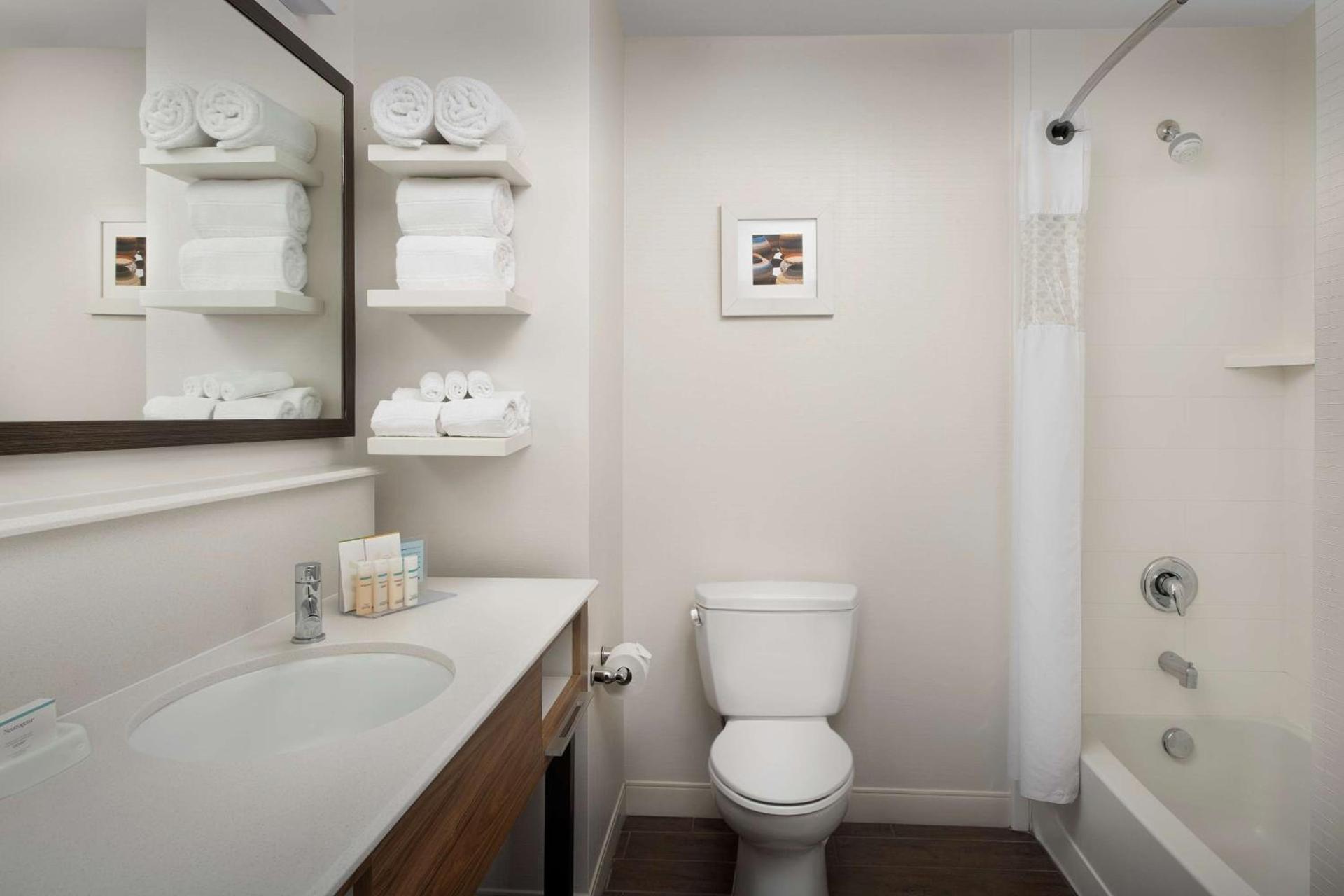 Hampton Inn & Suites Phoenix/Tempe photo 20