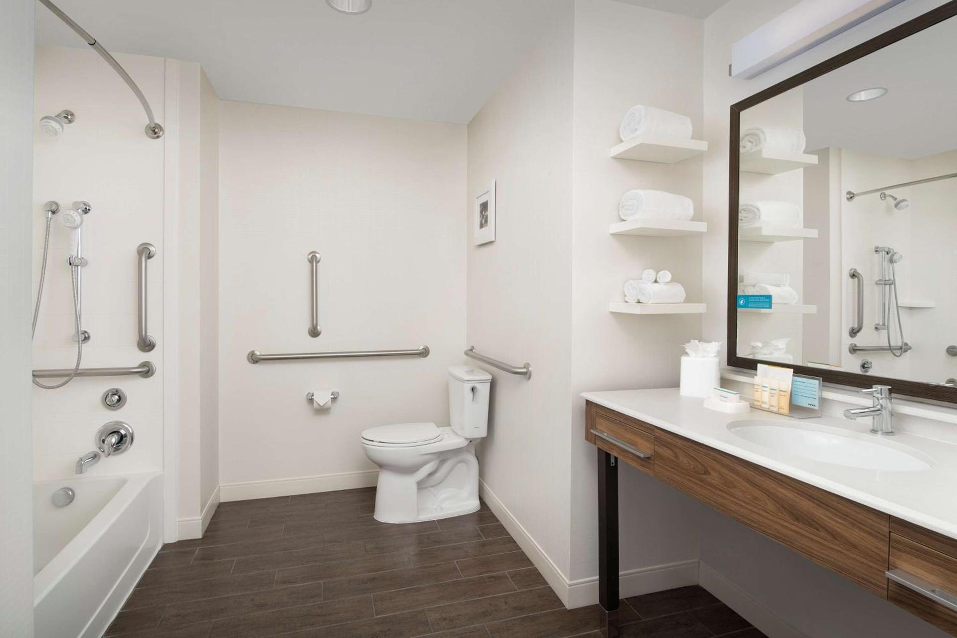 Hampton Inn & Suites Phoenix/Tempe photo 21
